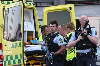 Tiroteio num centro comercial provoca pelo menos três mortos e vários feridos em Copenhaga