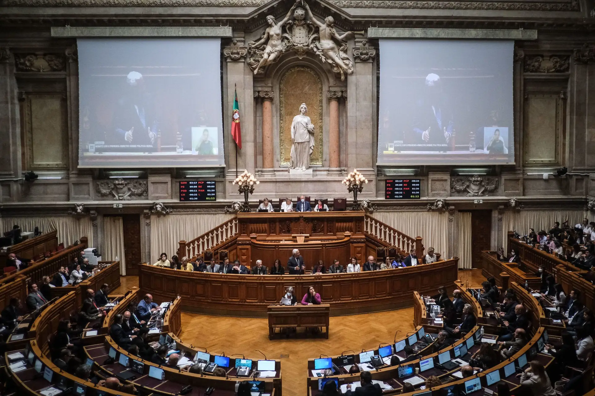 Projeto de resolução sobre novas sanções à Rússia aprovado em comissão parlamentar
