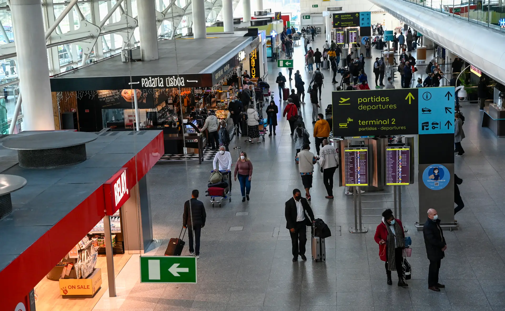 Número de passageiros nos aeroportos nacionais sobe 344% no 1º semestre face a 2021