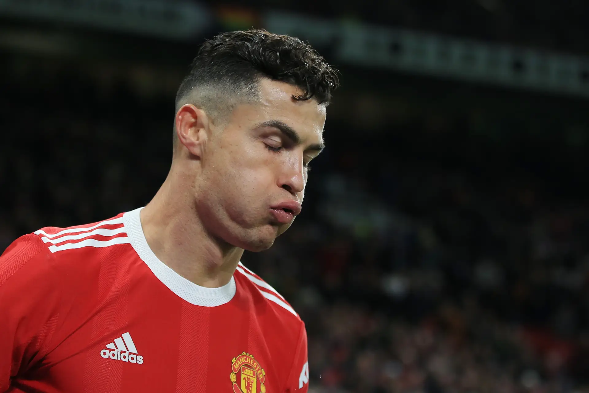 “Ansioso por sair de Manchester?”: aeroporto de Liverpool quer ajudar Ronaldo a decidir próximo destino