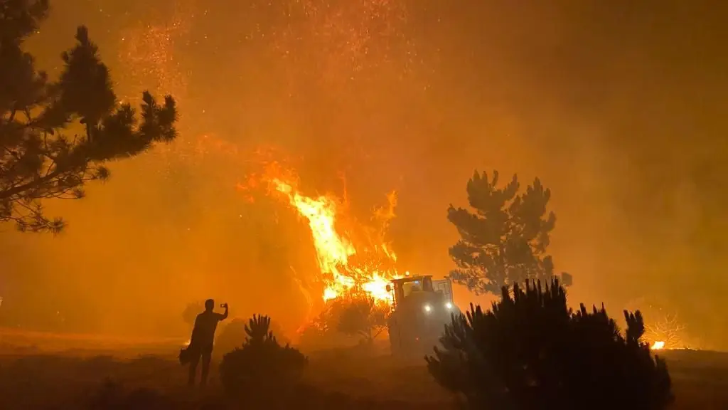 Incêndio perto da concentração de motards em Faro