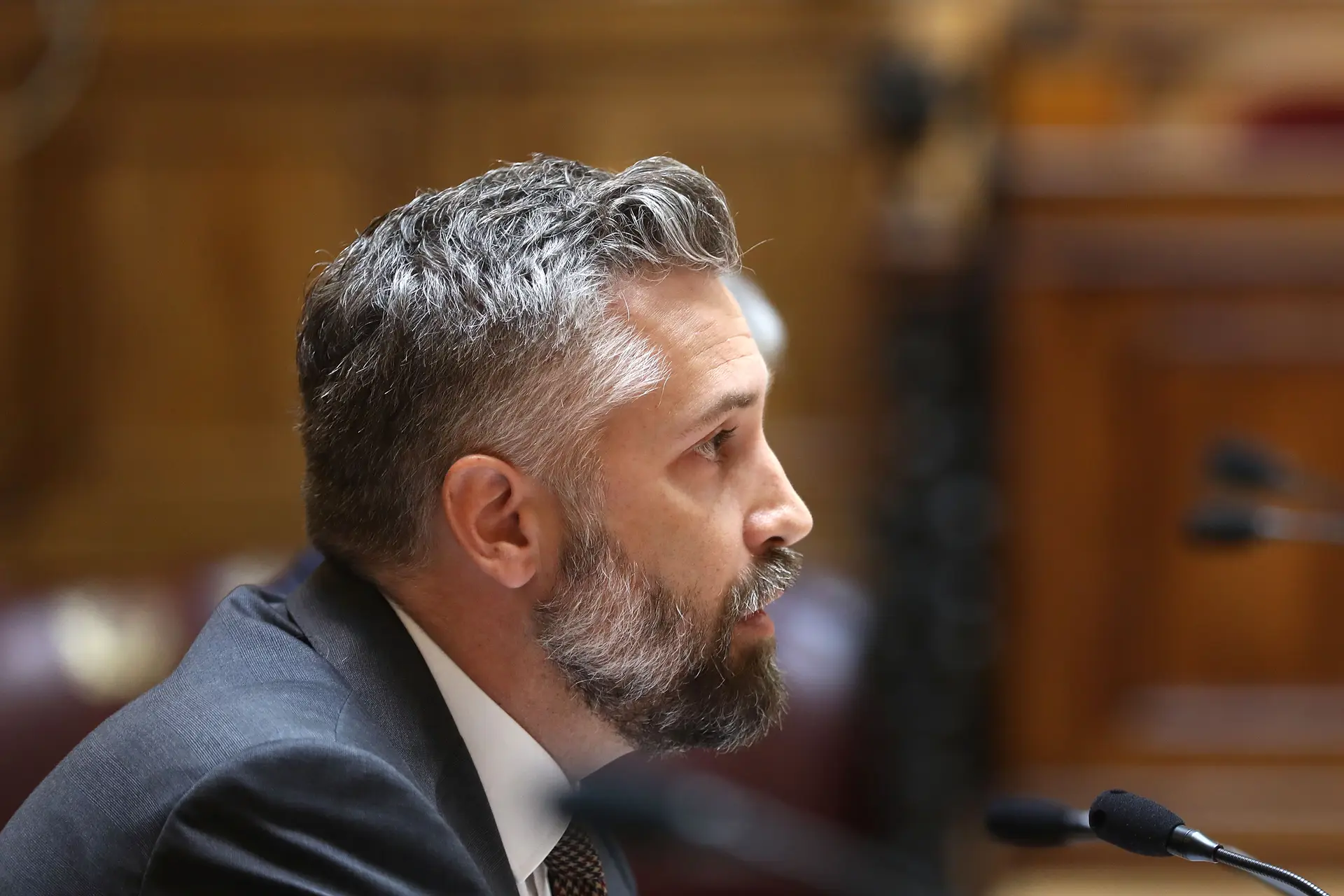 Novo aeroporto: ministro garante que atraso na nova avaliação ambiental "não existe" se for feita pelo LNEC