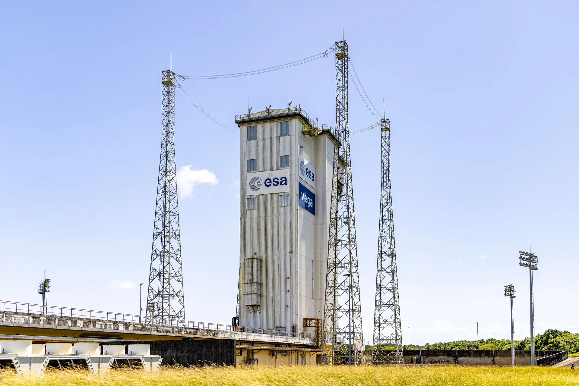 Novo foguetão europeu Vega-C faz voo inaugural