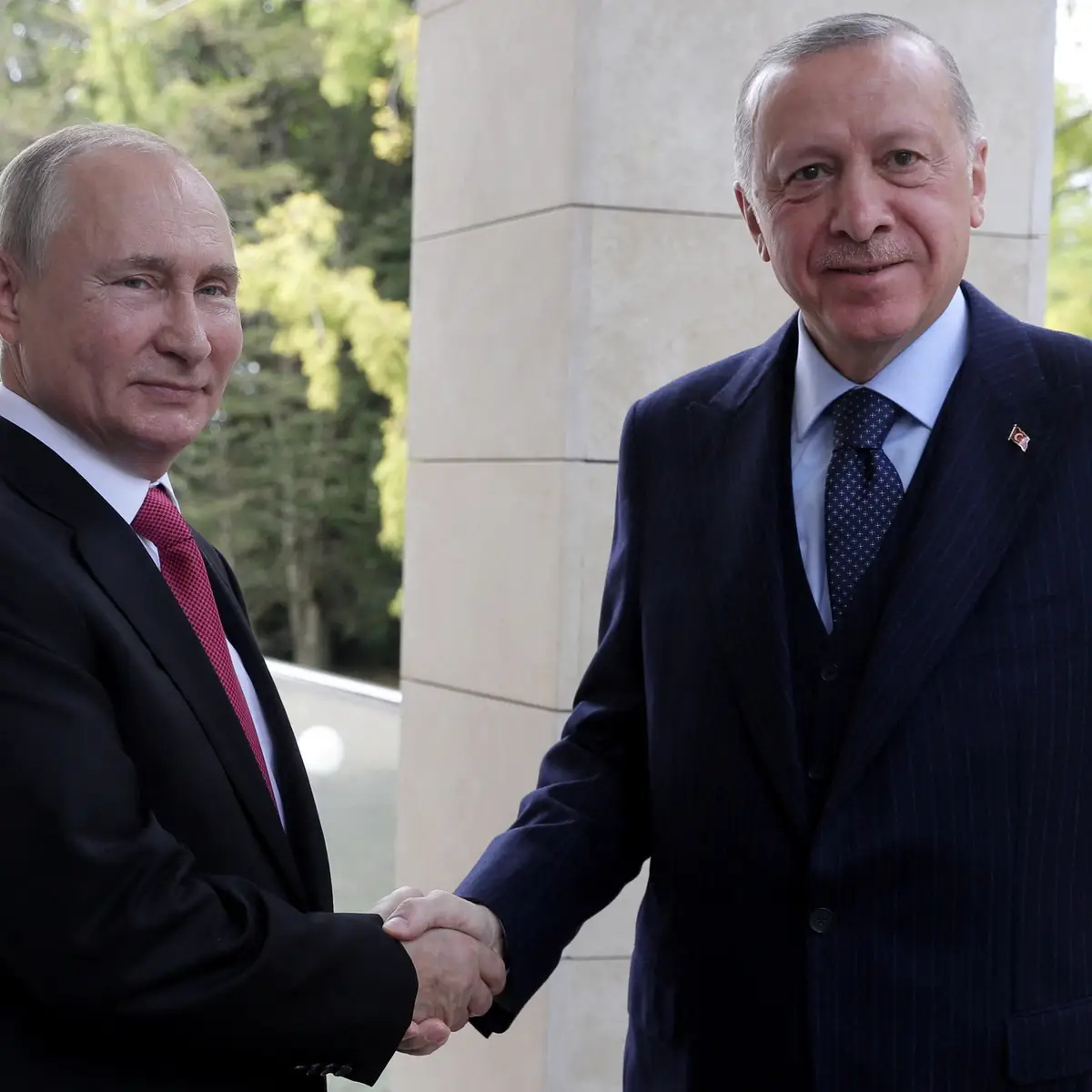 Encontro entre Erdogan e Putin em Moscou para encontrar uma