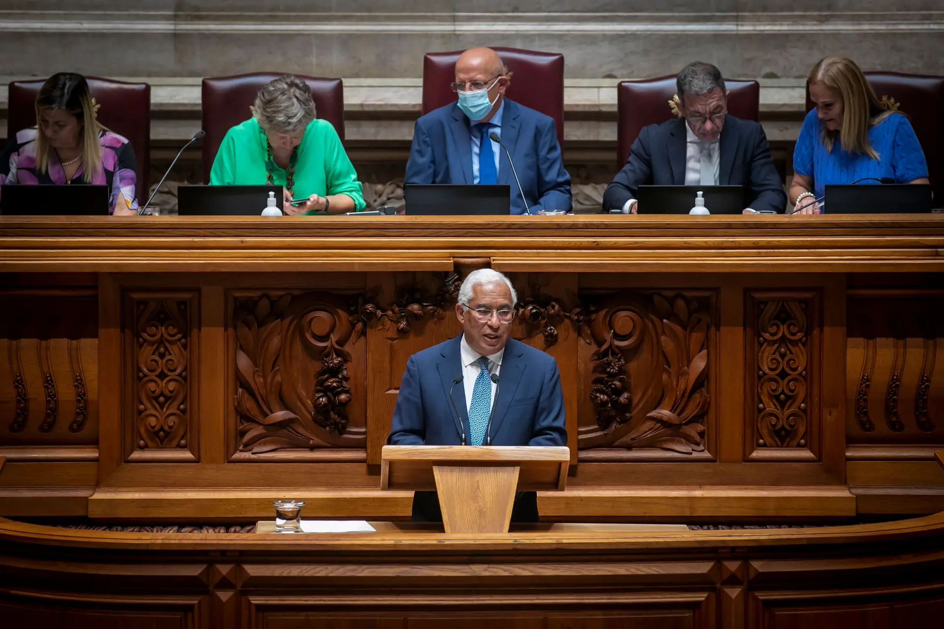 Primeiro-ministro promete mais medidas de apoio para famílias e empresas em setembro