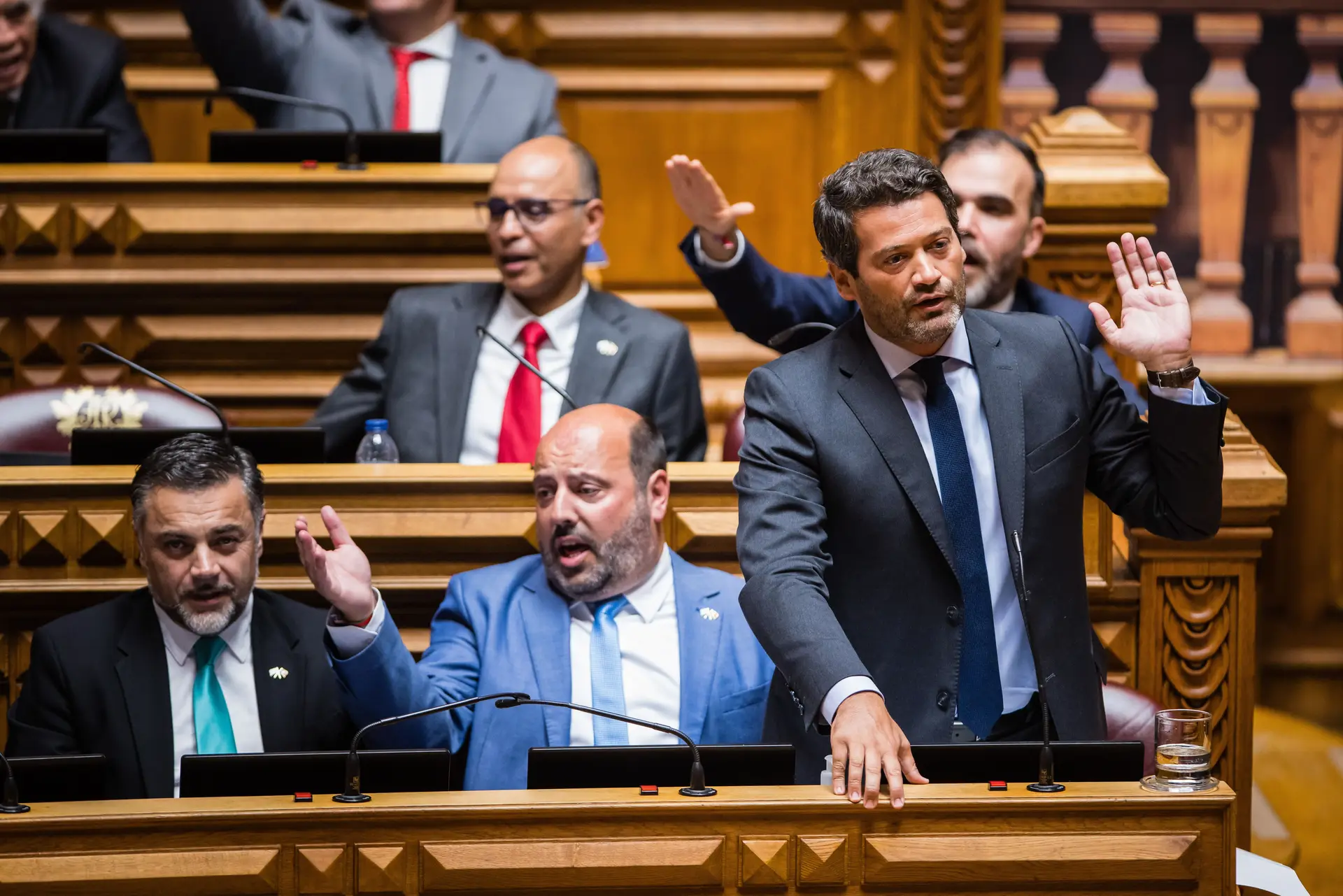 Chega vai apresentar moção de censura a Santos Silva após caso "inédito"