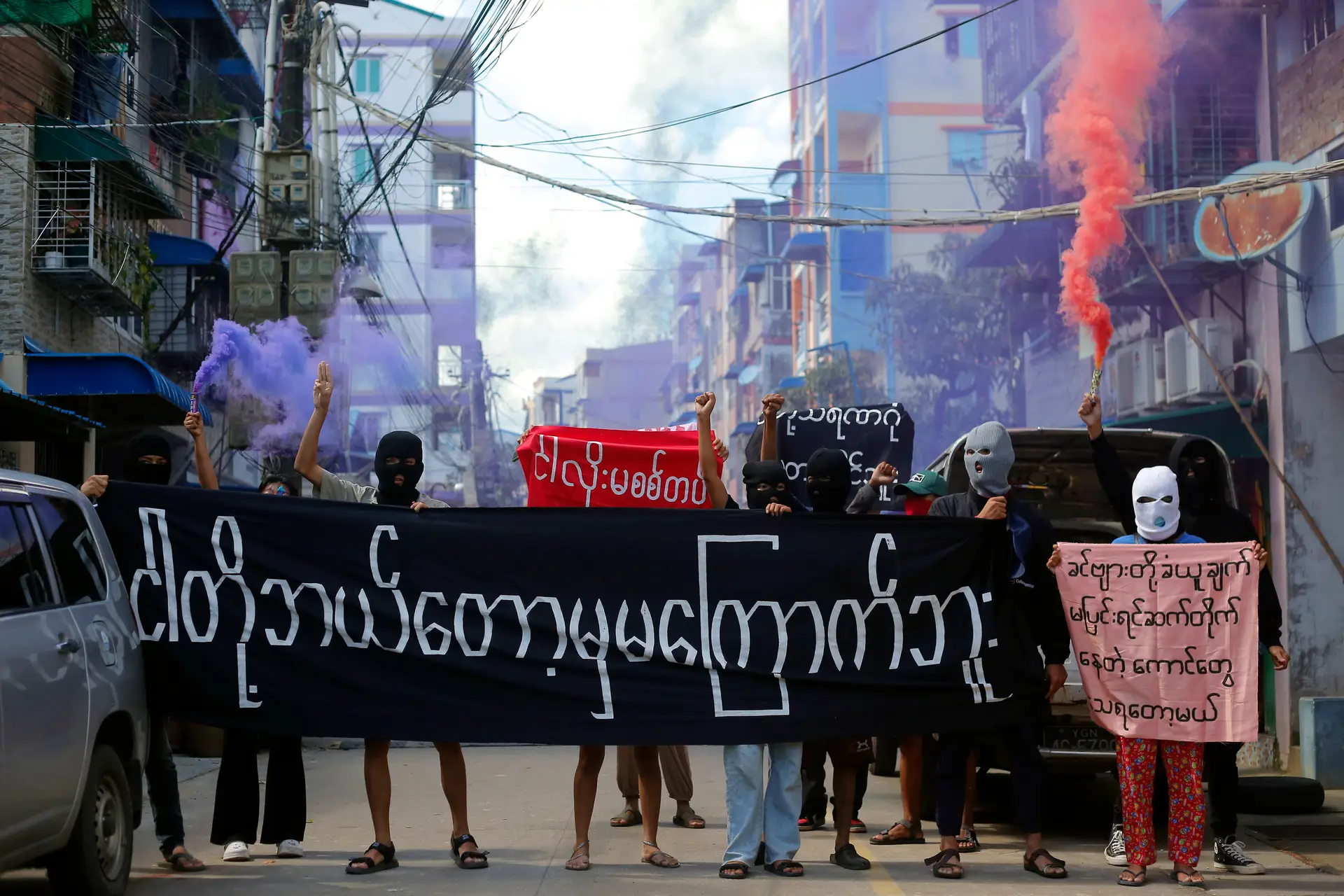 EUA e Japão condenam execuções de líderes pró-democracia em Myanmar