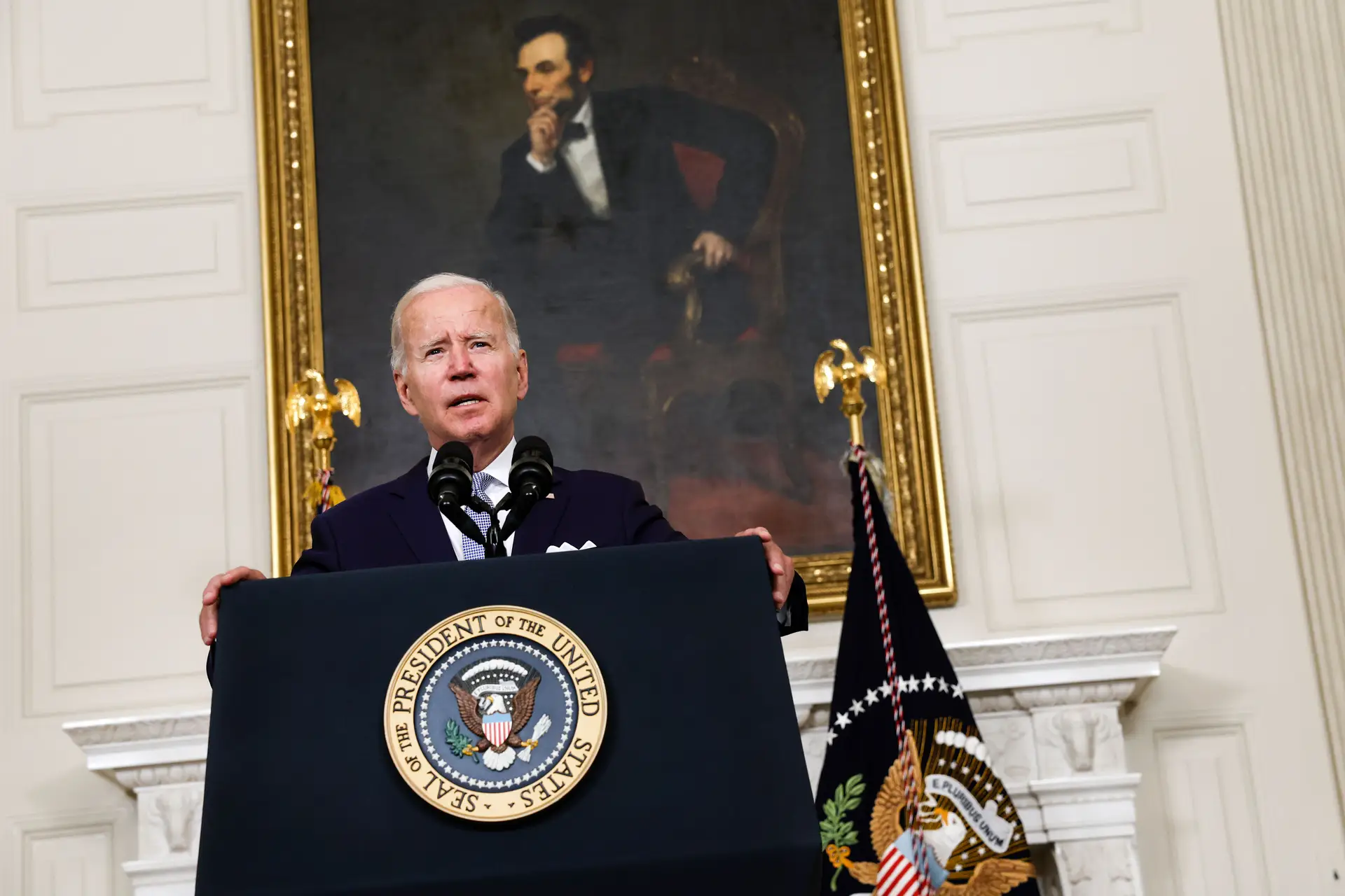 Presidente chinês terá avisado Biden para não "brincar com o fogo" em relação a Taiwan