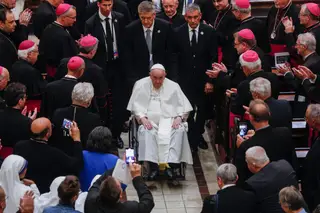 Papa Francisco admite possível demissão: "A porta está aberta"