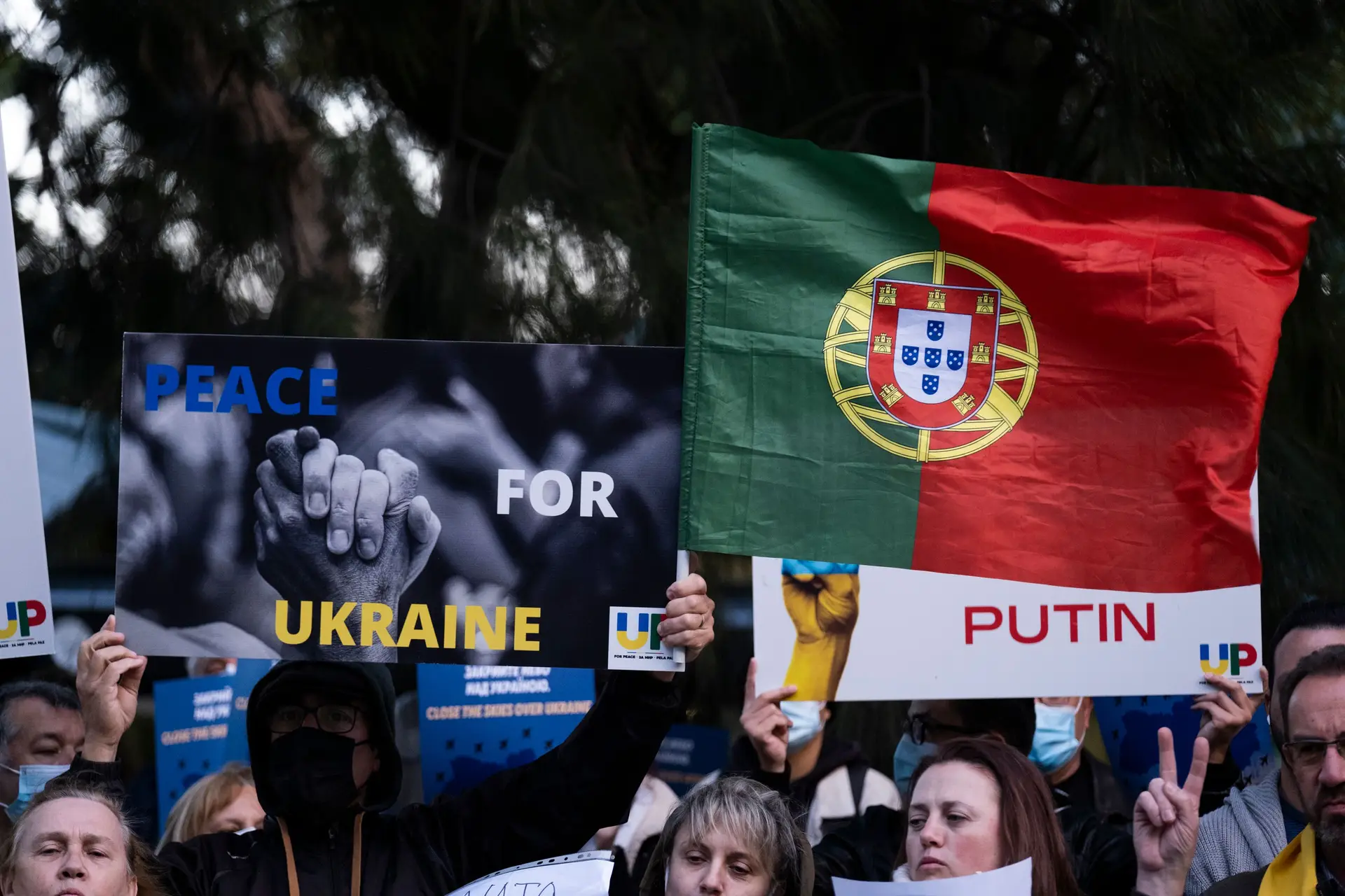 Ucranianos protestam em Lisboa contra ataque que matou 50 presos de guerra em Donetsk