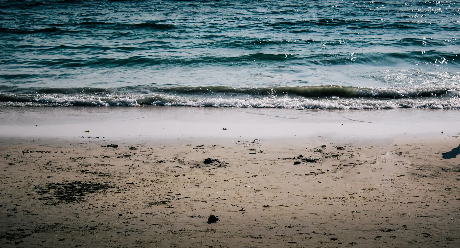 Fim de semana de Páscoa na praia? Atenção, tempo é de verão mas “mar é de  inverno” - SIC Notícias