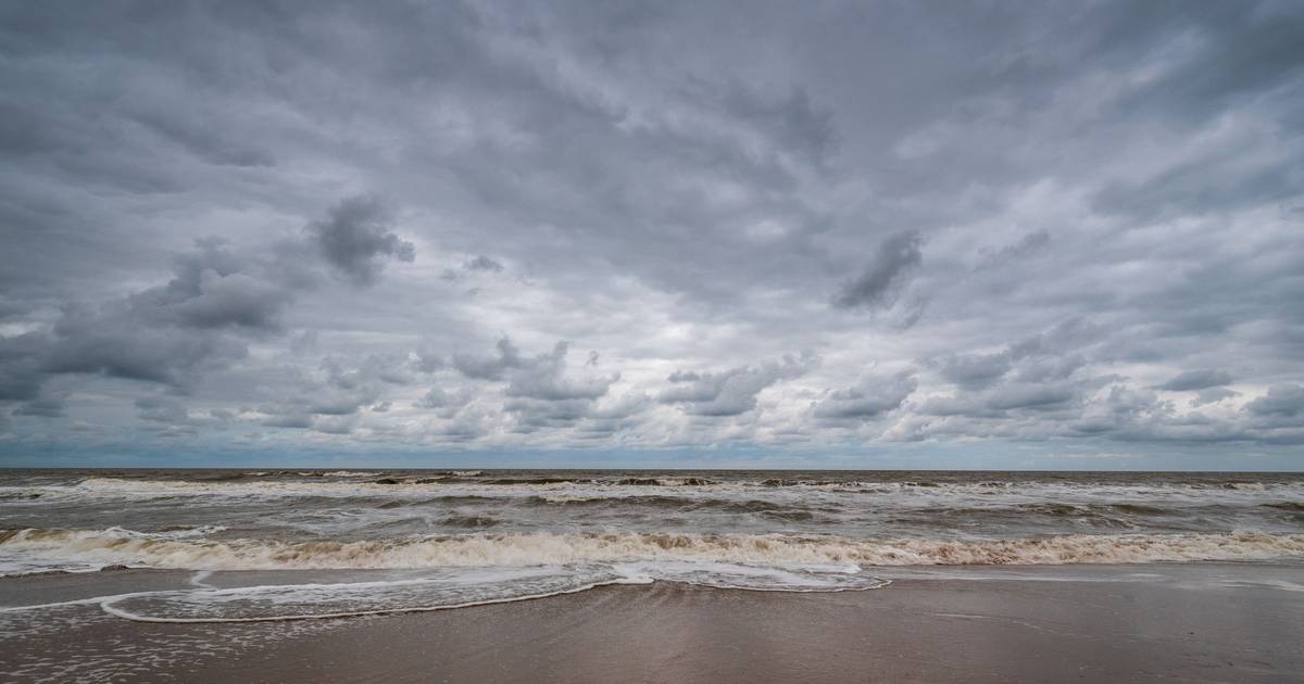 Chuva e vento dominam fim de semana no Algarve e alteram planos dos visitantes