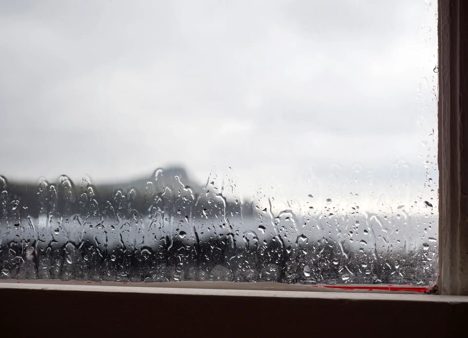 Sete ilhas dos Açores em alerta devido a chuva, trovoada e vento