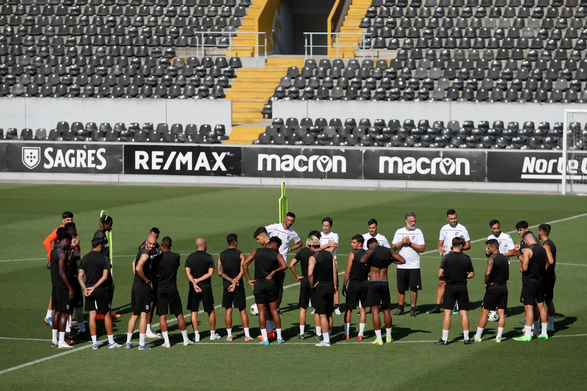 Liga Conferência: Vitória de Guimarães recebe Hajduk Split com dois golos de desvantagem