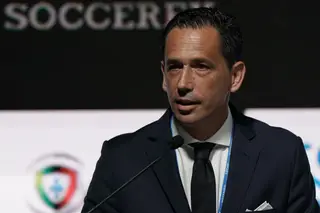 Pedro Proença reeleito para último mandato à frente da Liga de clubes