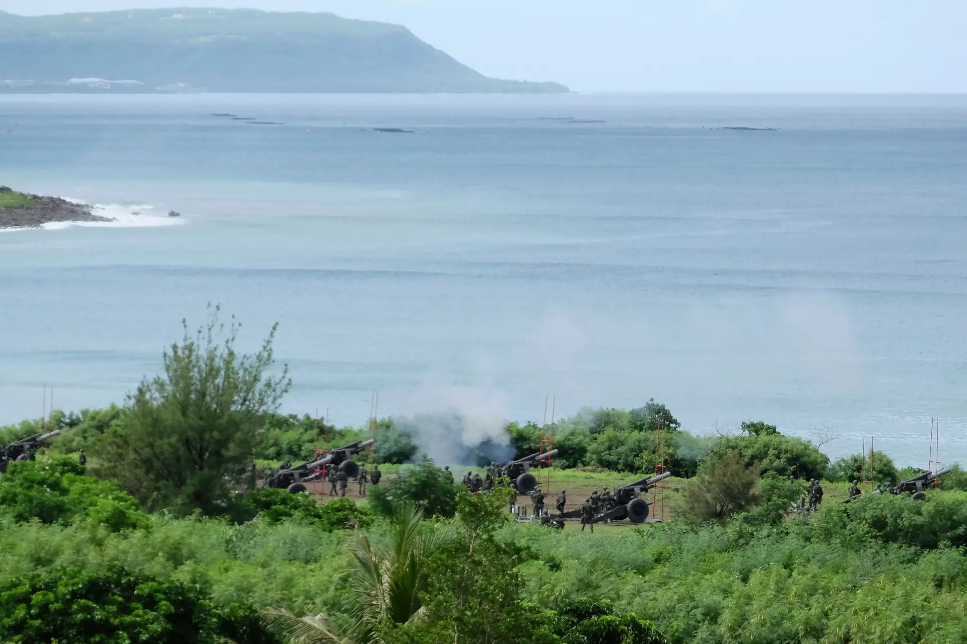 Exército chinês vai patrulhar "regularmente" as águas em torno de Taiwan