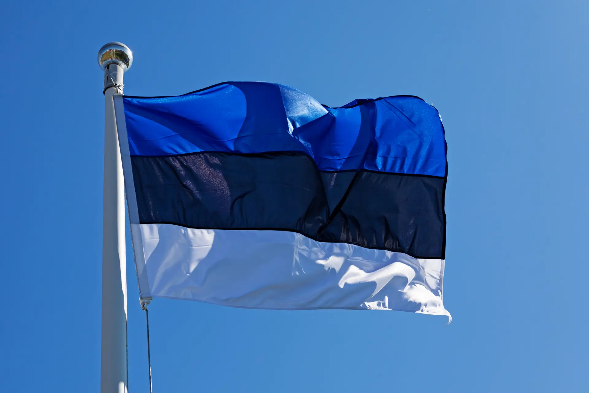 Estónia afirma que pode bloquear o Golfo da Finlândia a navios russos