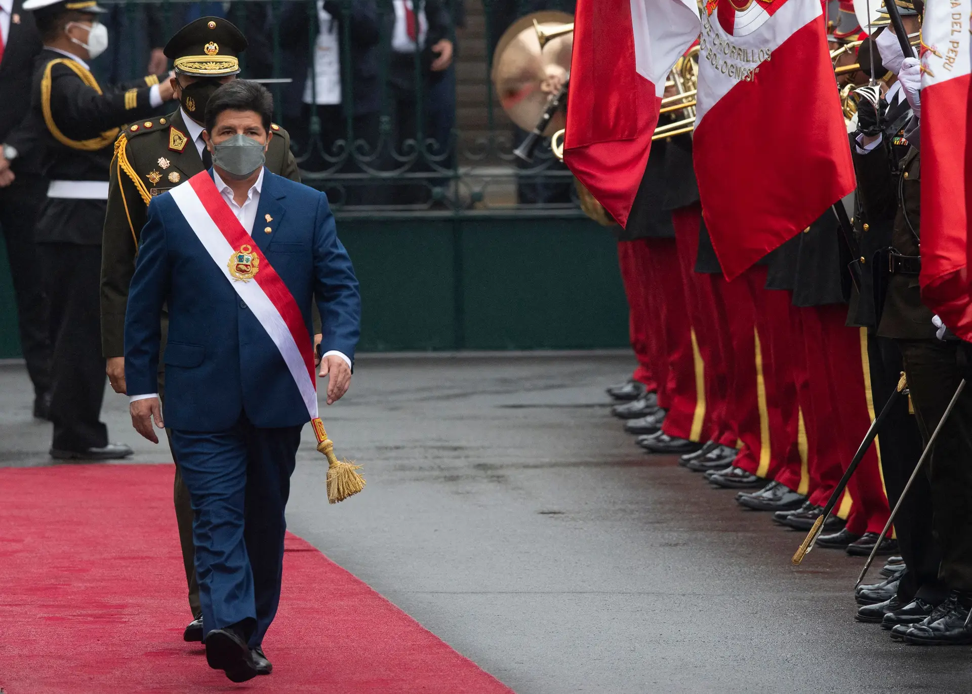 Presidente do Peru aprova programa para expulsar estrangeiros que cometam crimes