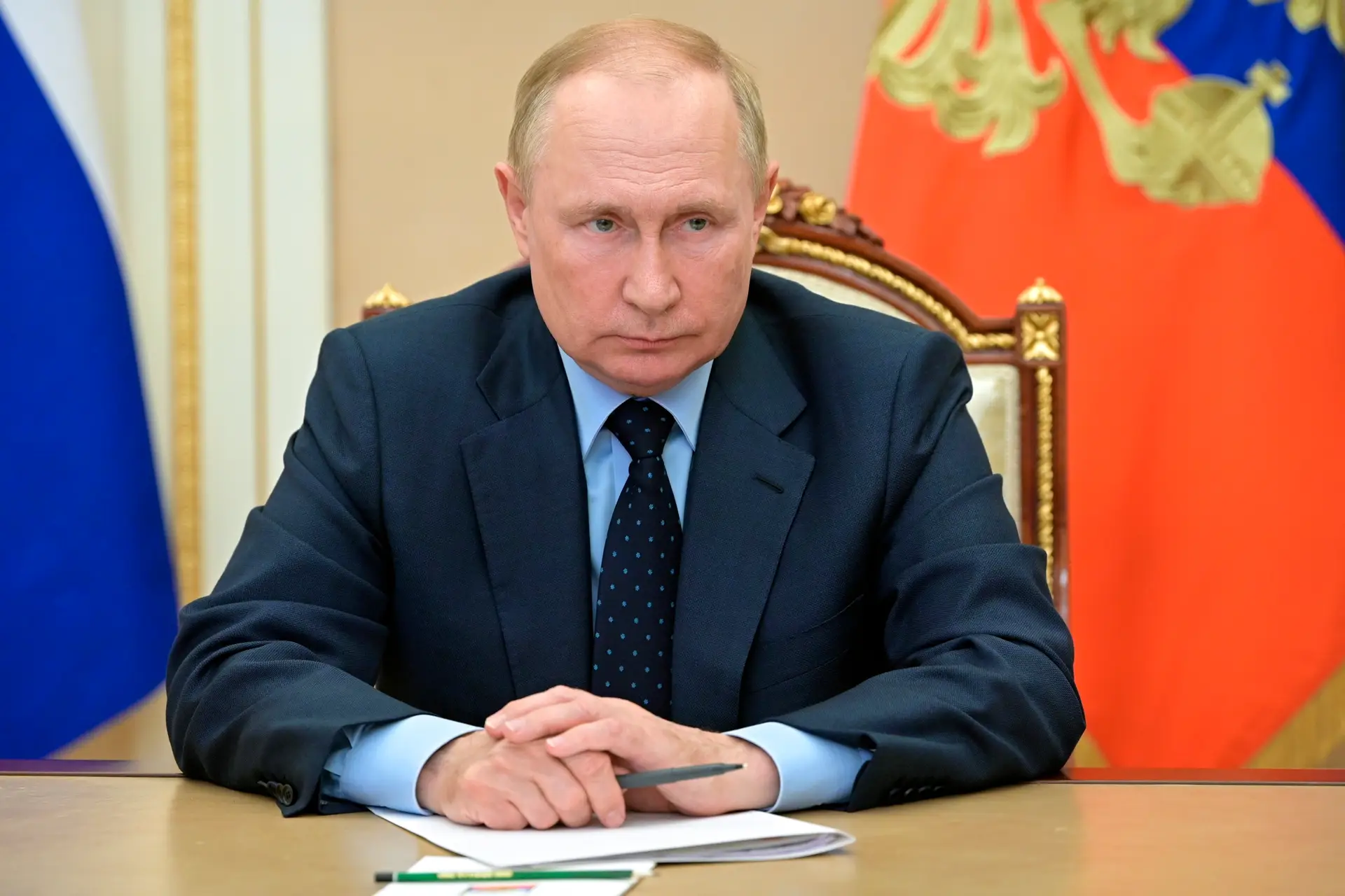 Putin elogia armas russas usadas "em condições reais" de guerra