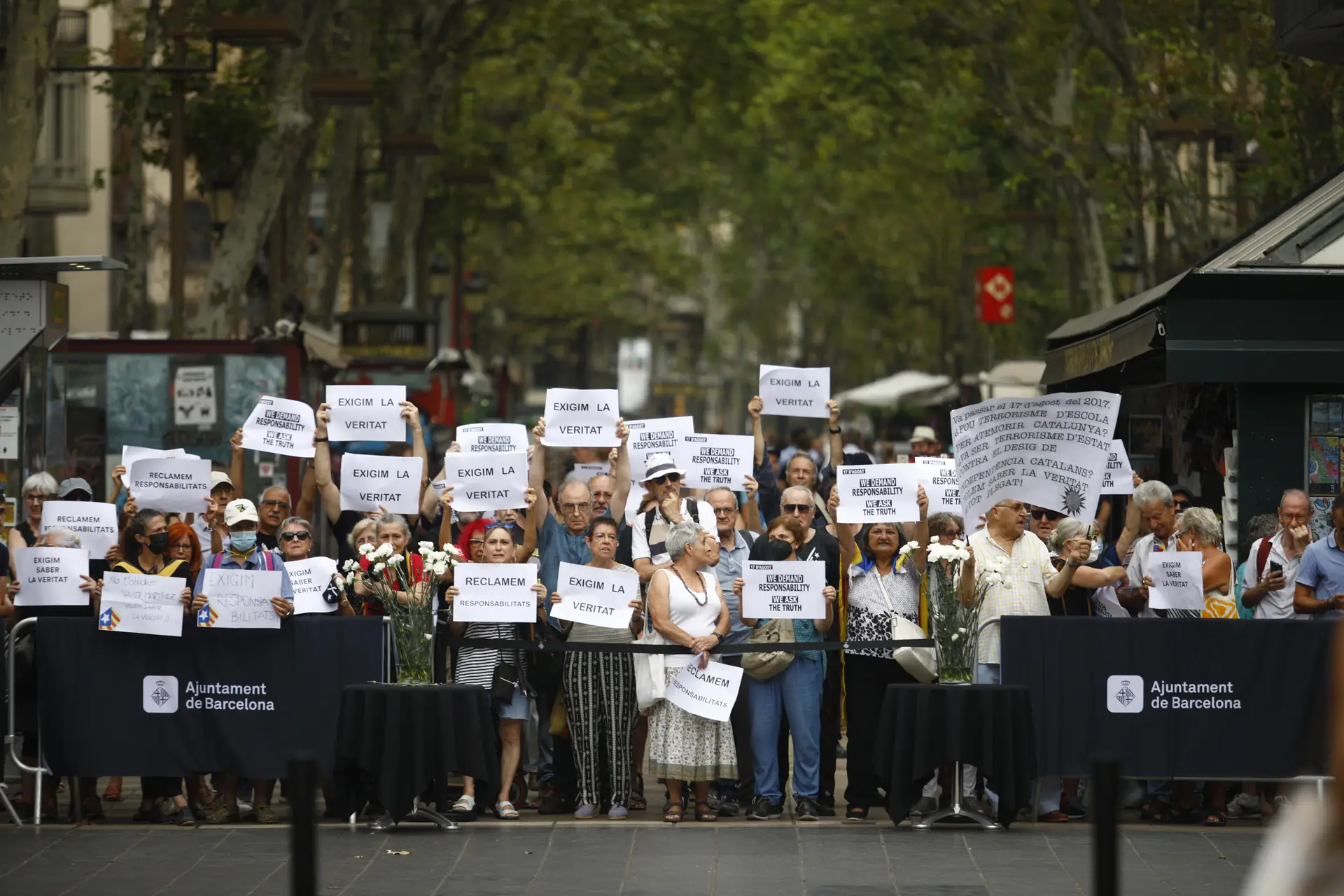 Independentistas catalães boicotam homenagem a vítimas de atentados terroristas