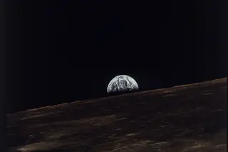 Adiado lançamento da primeira missão privada à Lua