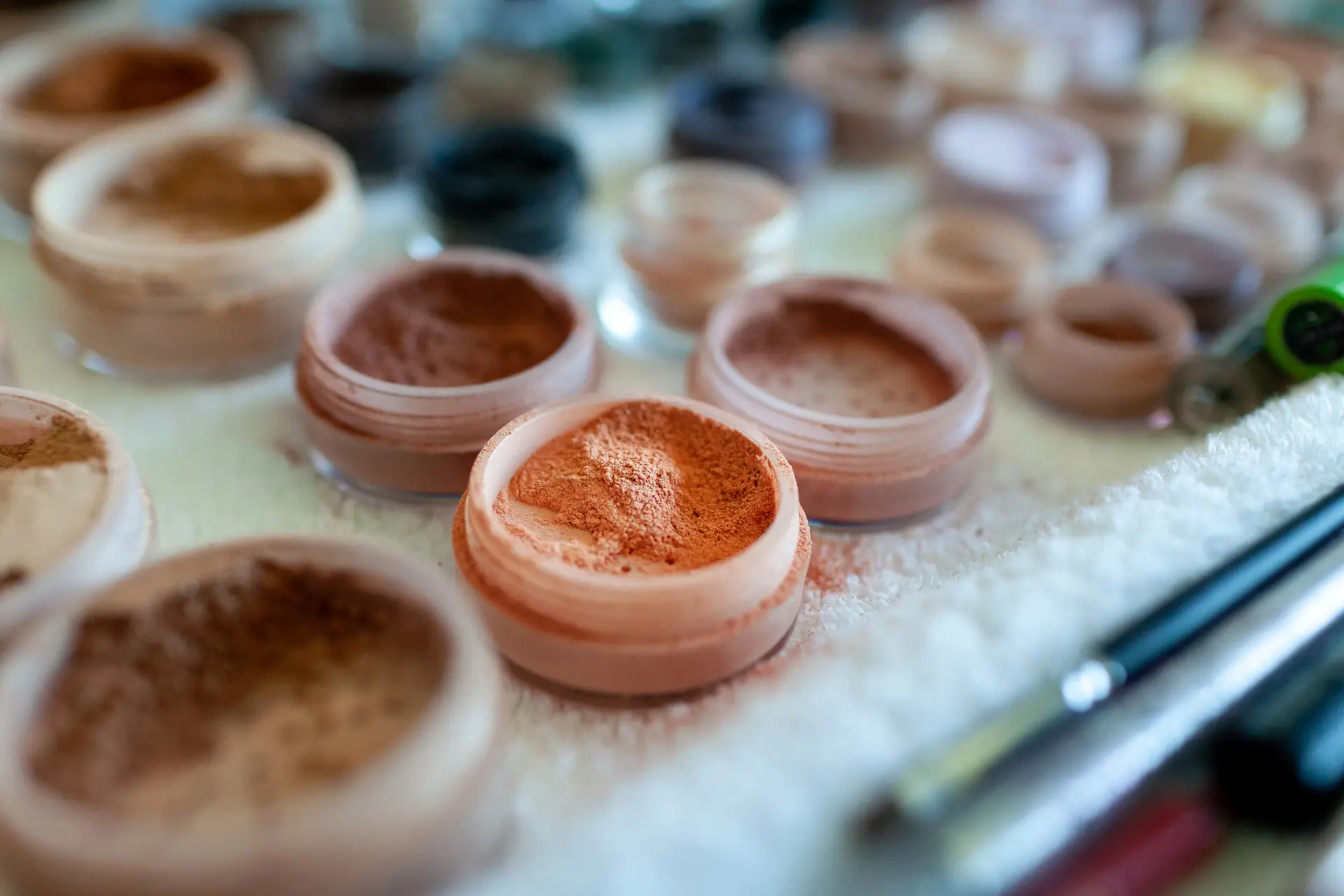 Infarmed retira do mercado lotes de cosméticos com ingrediente proibido