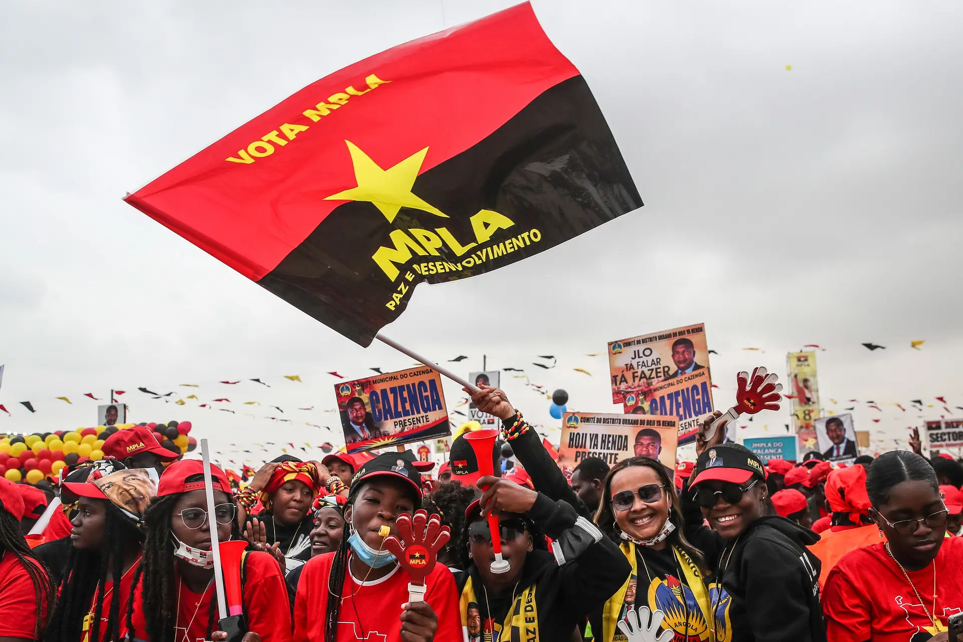 MPLA arrecada mais de metade dos votos reclamados após aprovação da CNE
