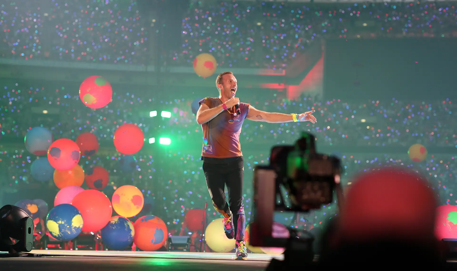 É oficial: Coldplay vêm a Portugal no próximo ano