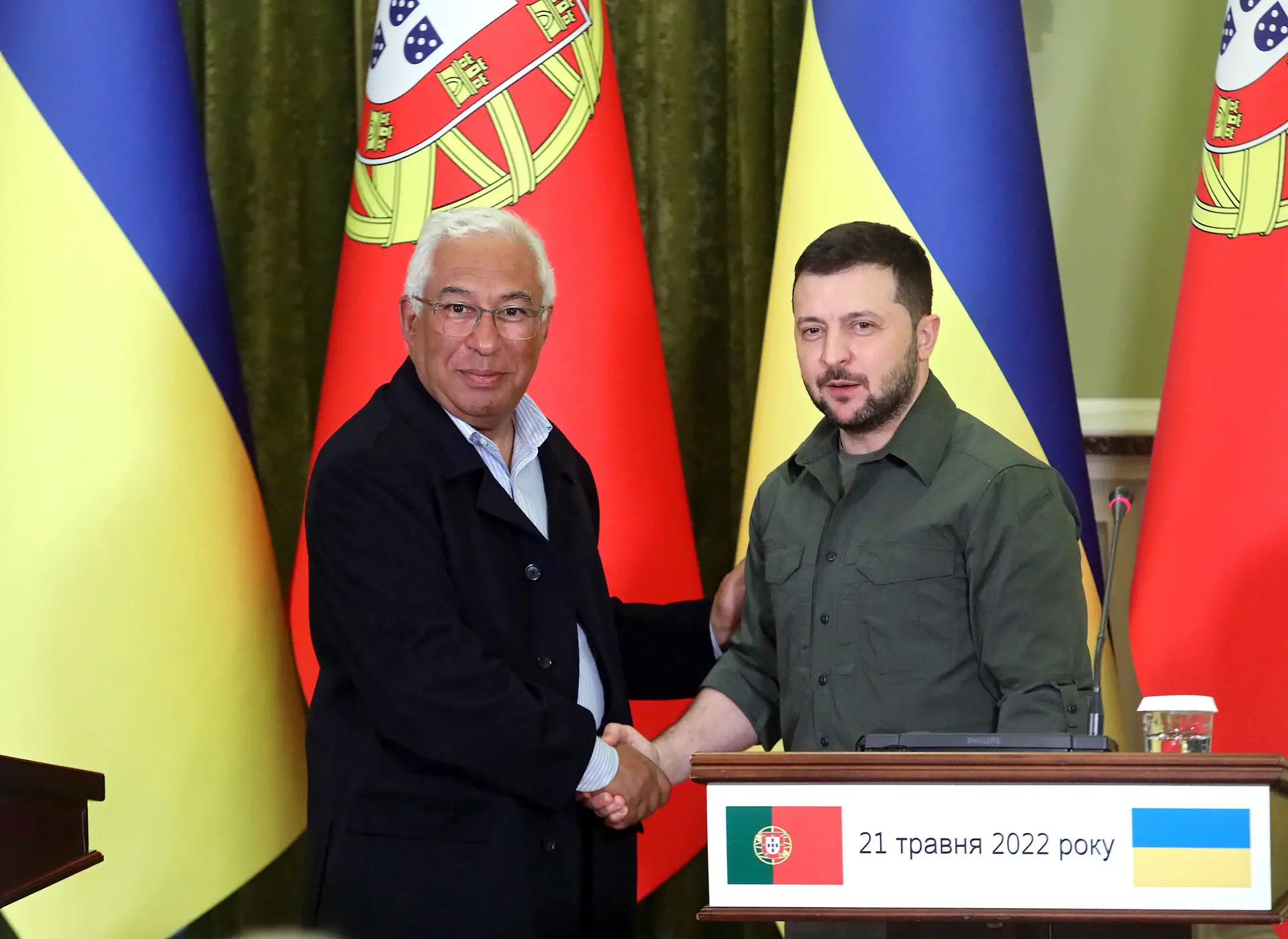 Zelensky falou ao telefone com António Costa