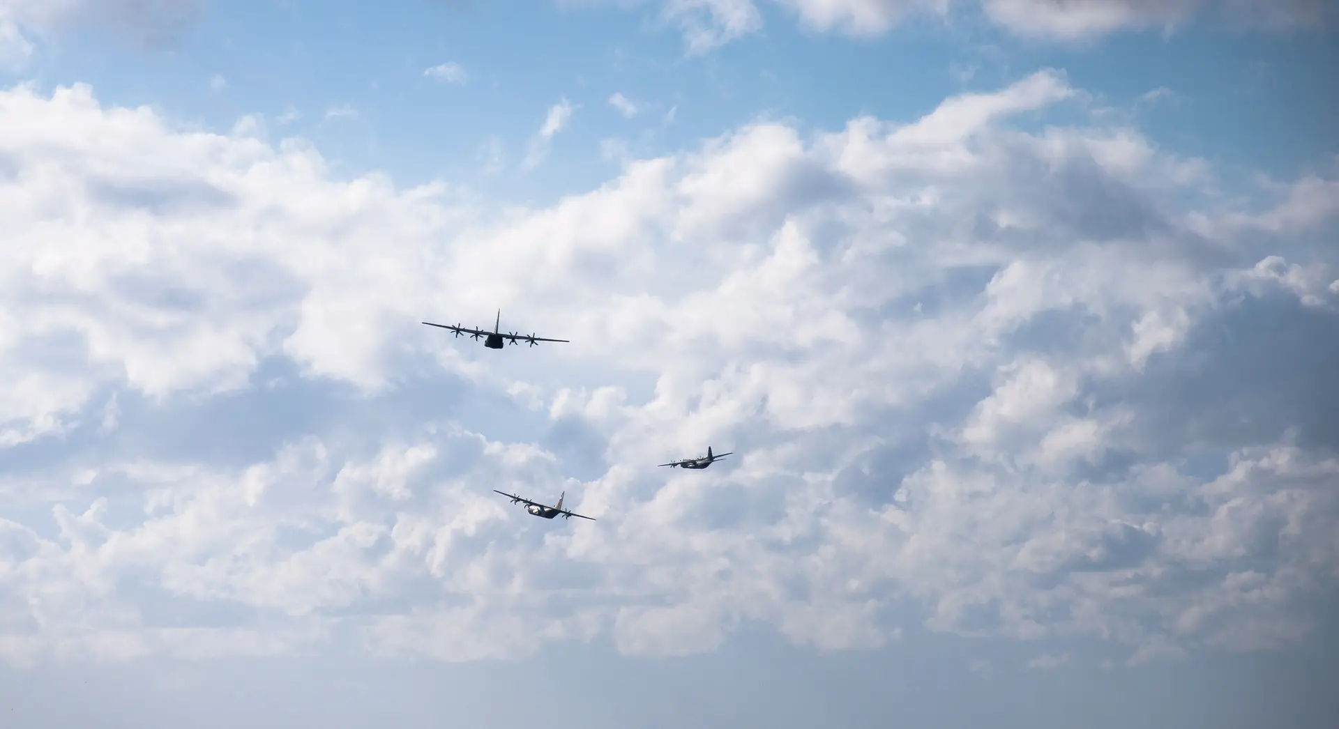 Coreia do Sul responde a incursão de aviões russos no seu espaço aéreo com envio de caças