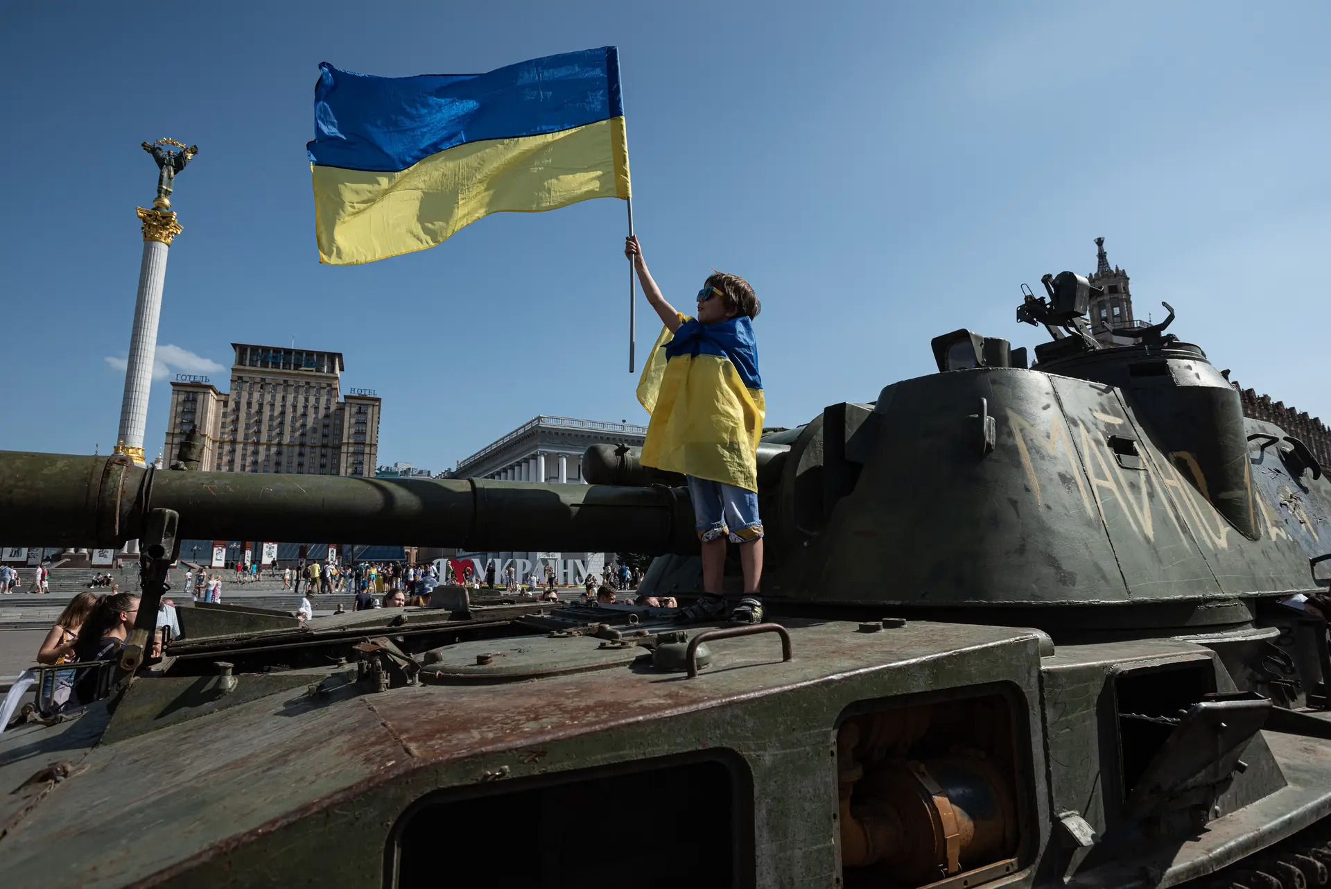 Milhares são presos após se manifestarem na Rússia contra a invasão da  Ucrânia