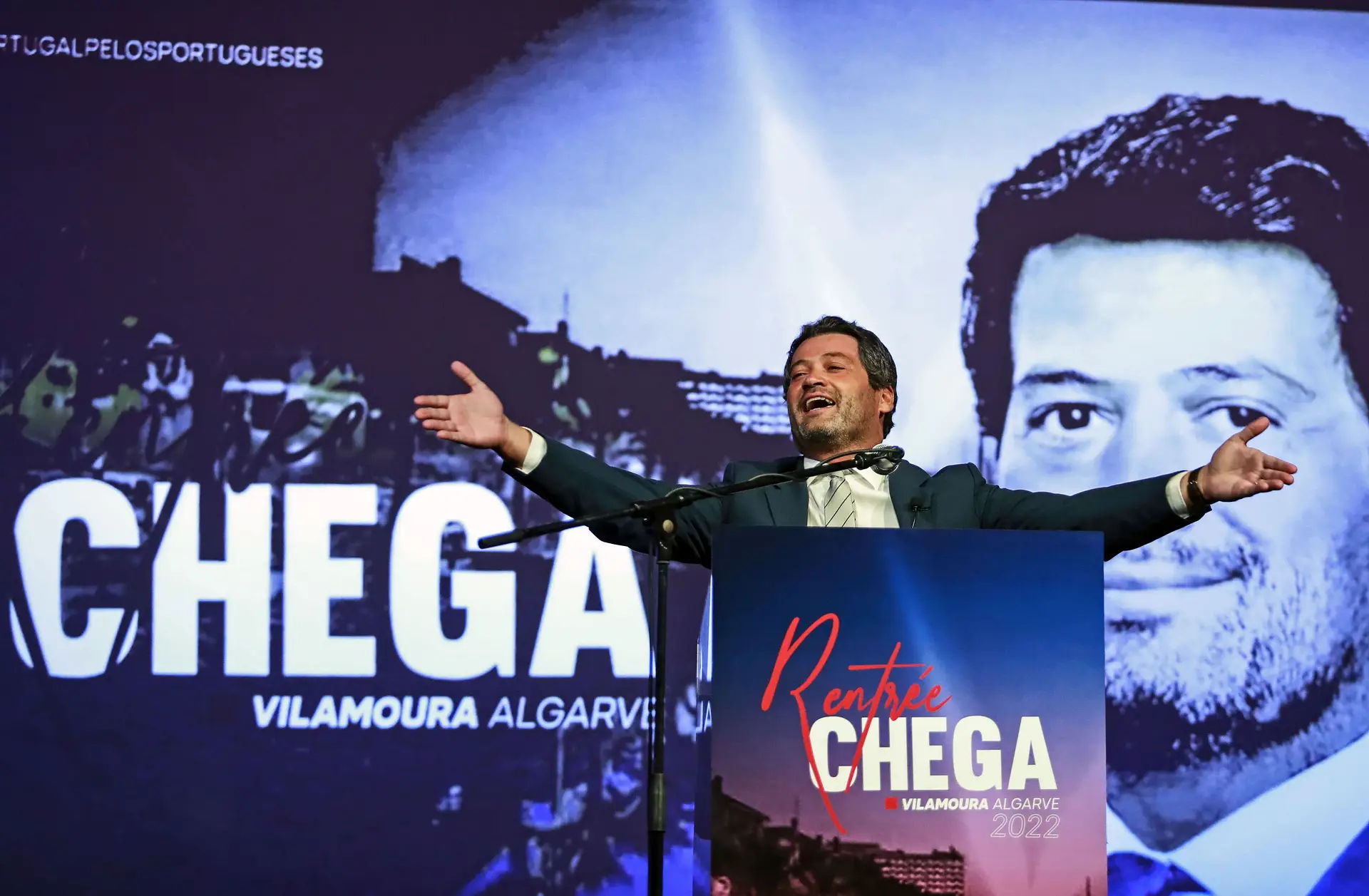 André Ventura garante partido "unido" e "muito forte" para a "rentrée" política