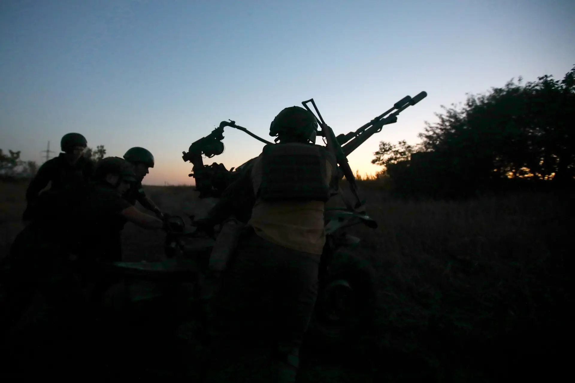Intensos combates entre forças ucranianas e russas em Kherson