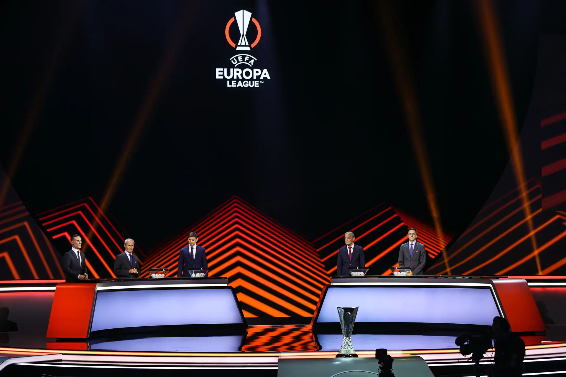 Liga Europa: sorteio dita embate entre portugueses e oportunidade de desforra para Jorge Jesus