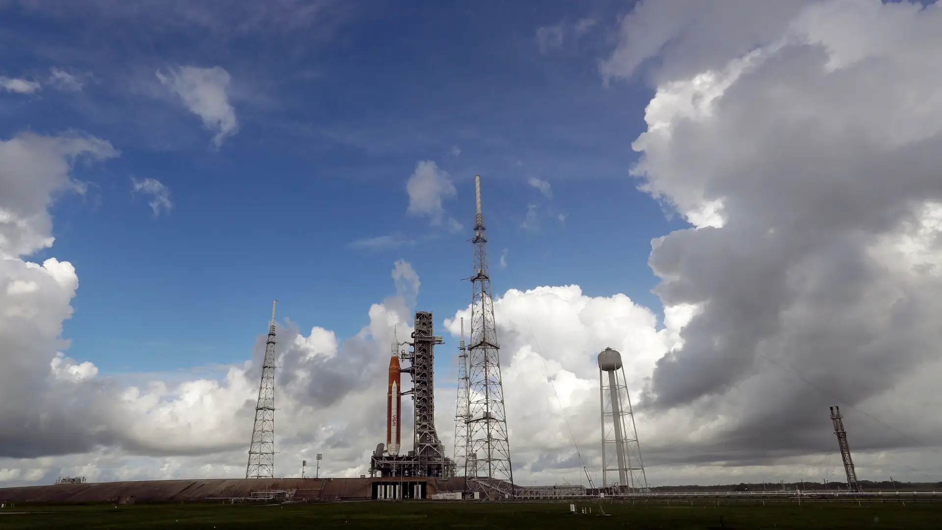 NASA anuncia datas da terceira tentativa para lançar novo foguetão lunar