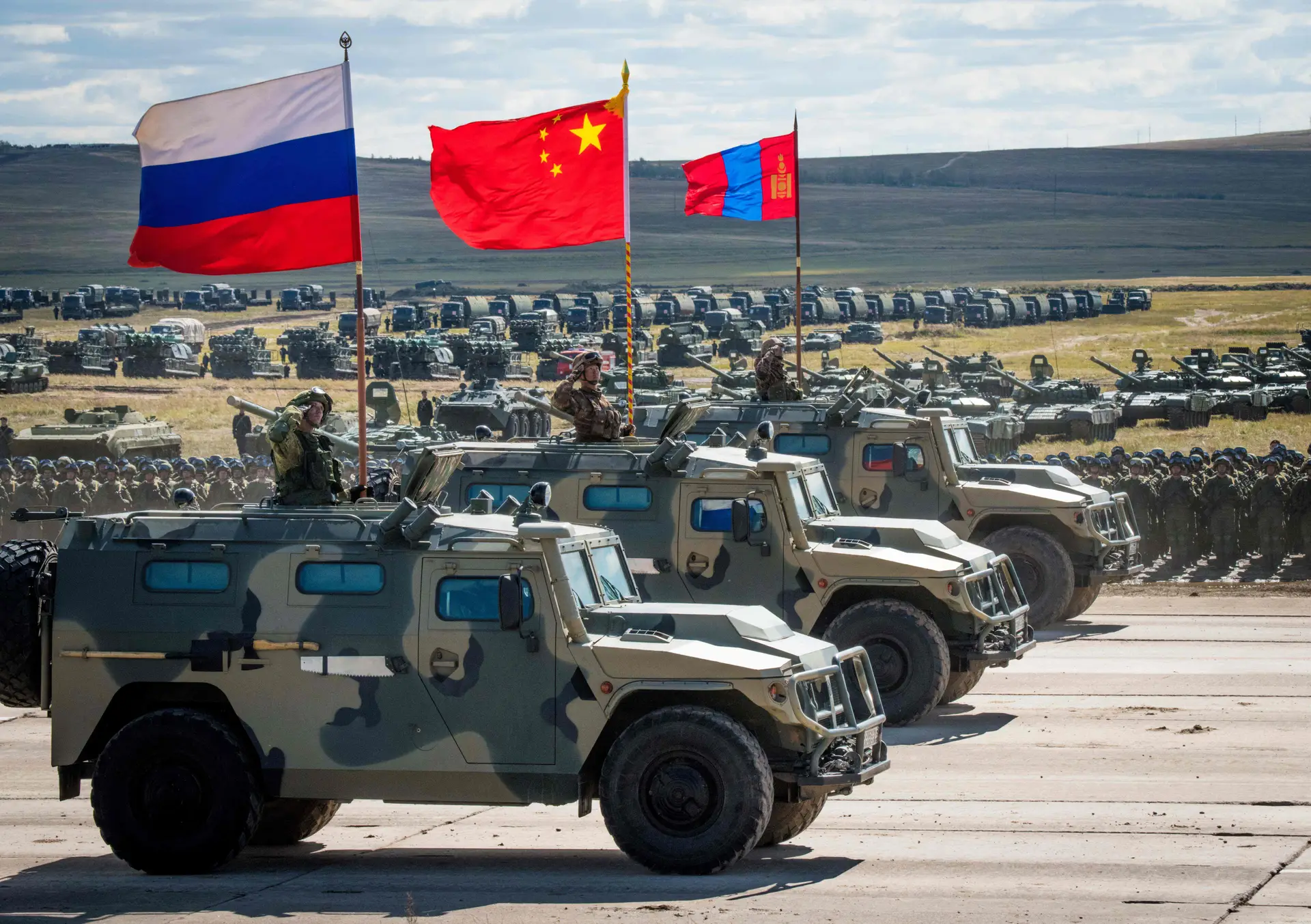 Mais de 50 mil soldados vão participar em exercícios militares russos