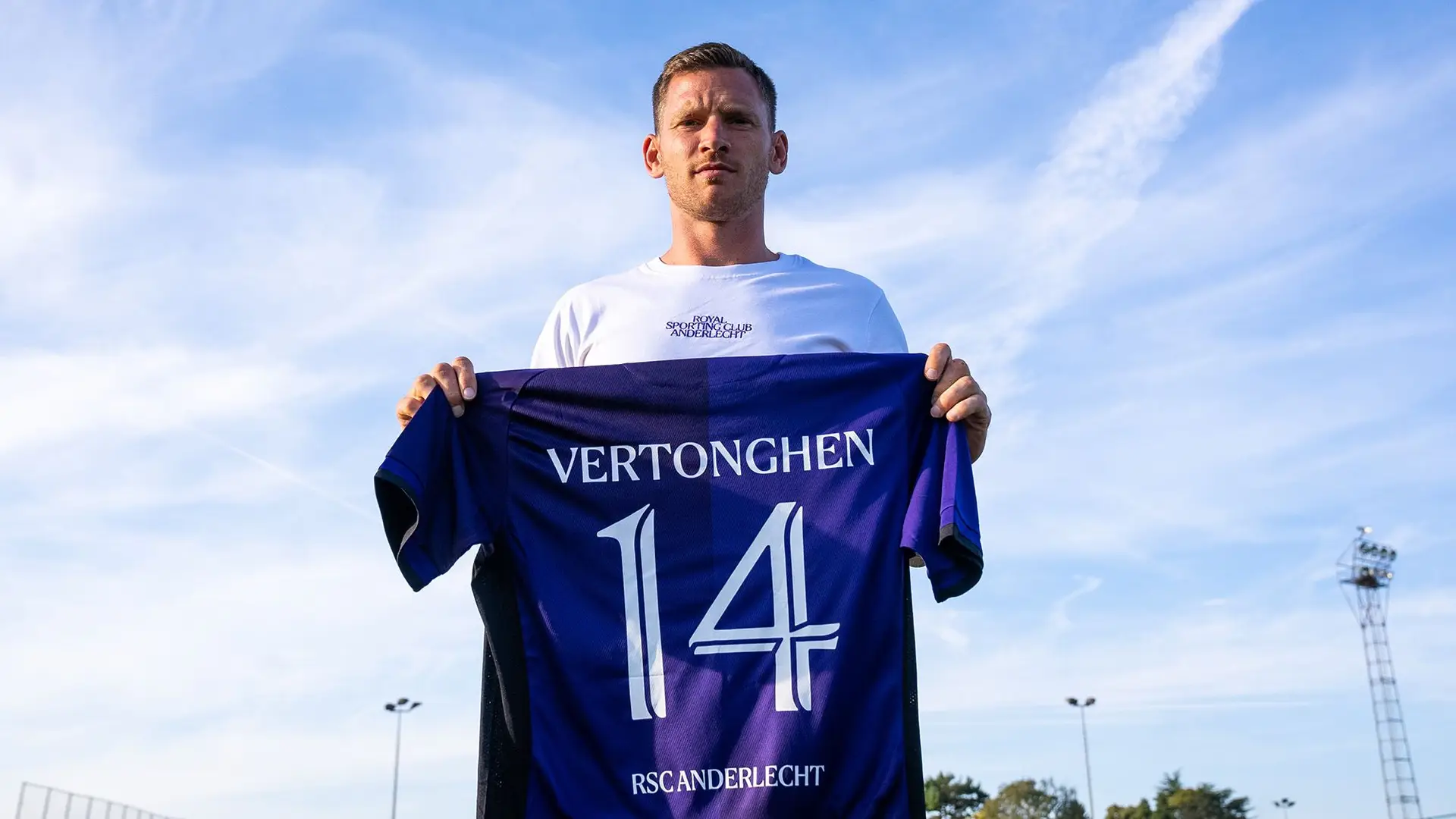 Vertonghen deixa Benfica e assina por duas épocas com o Anderlecht
