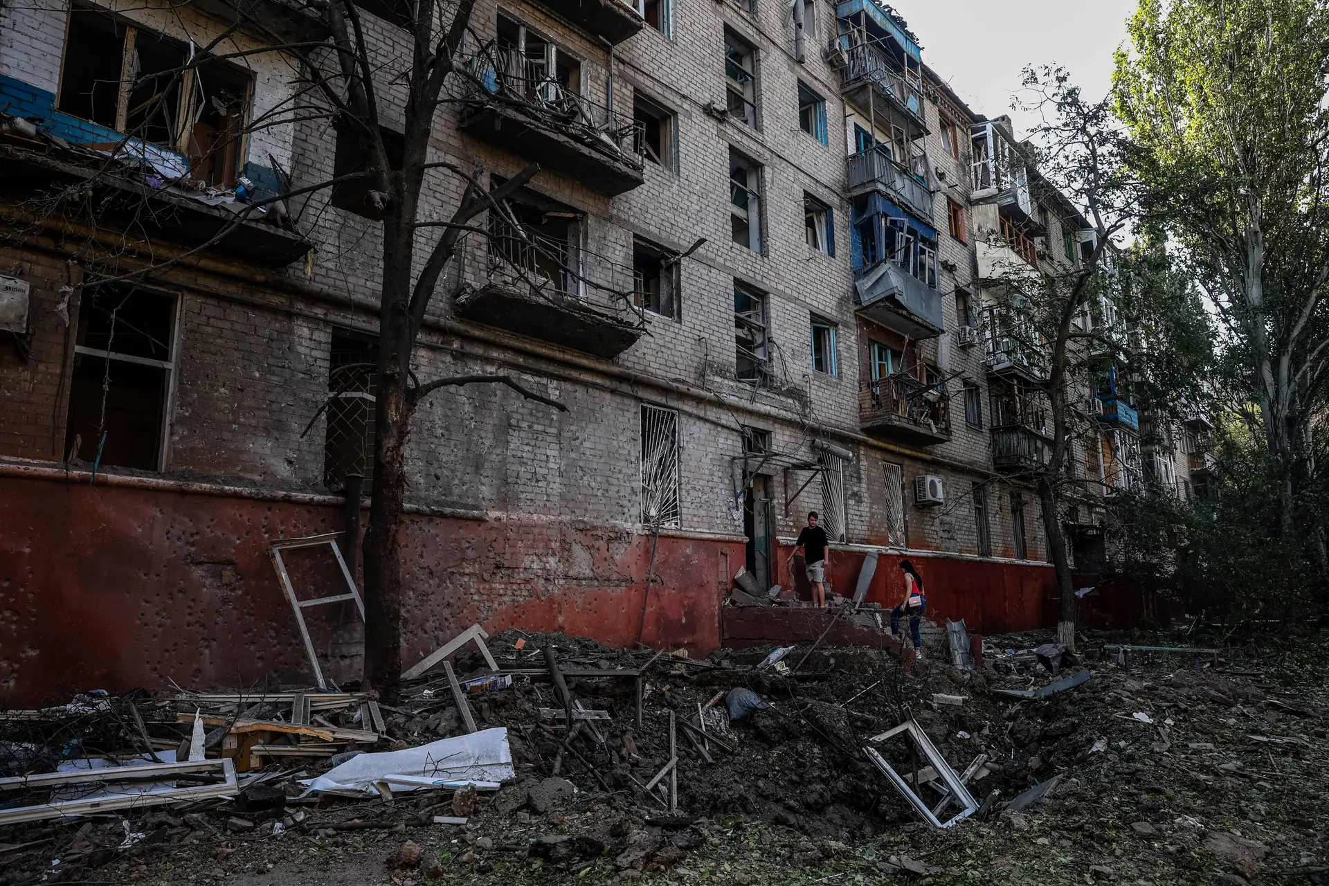 Ucrânia cerca tropas russas na região anexada de Donetsk