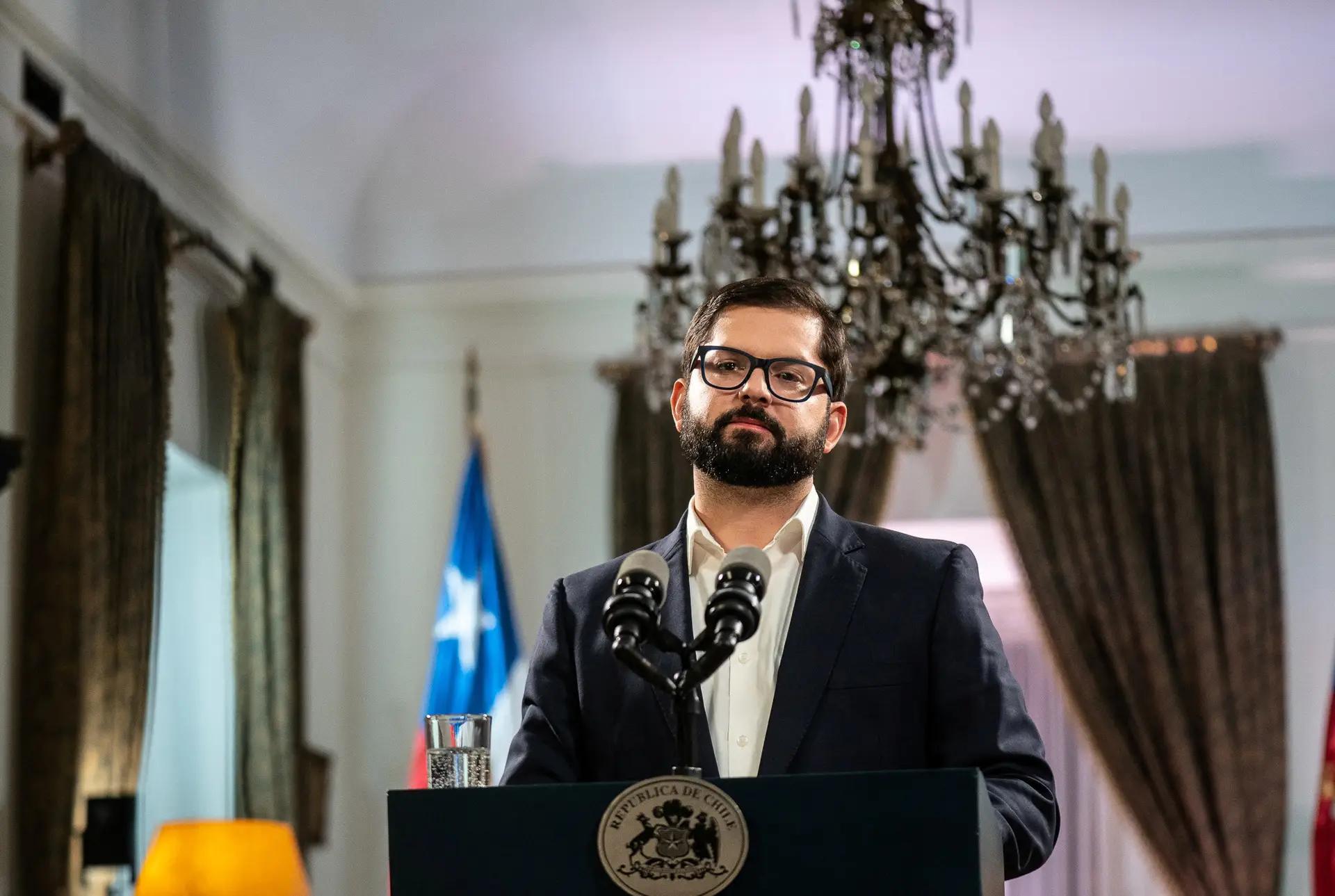 Presidente do Chile promete novo processo após referendo ter rejeitado nova Constituição