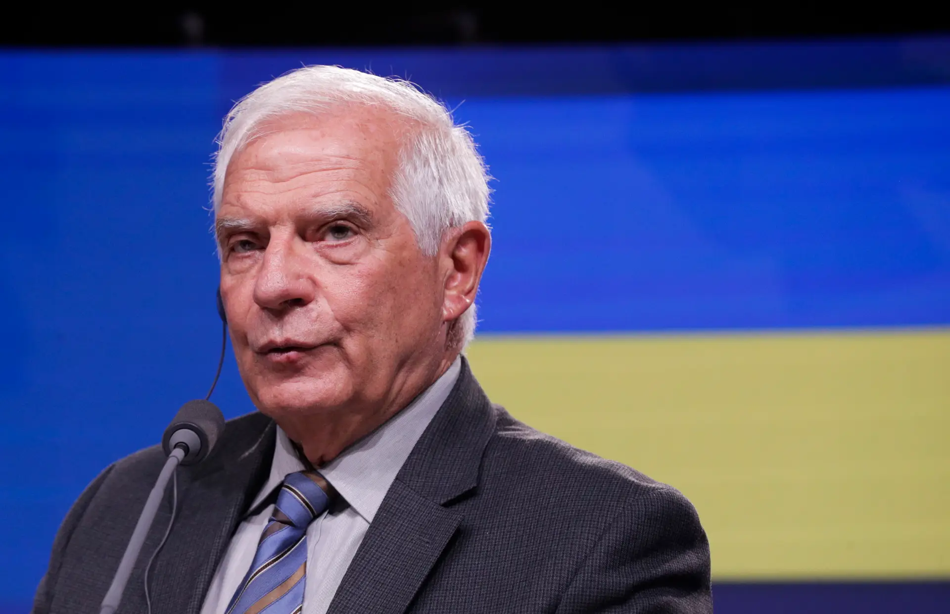 Borrell alerta para redução dos arsenais na UE com entrega de armas à Ucrânia