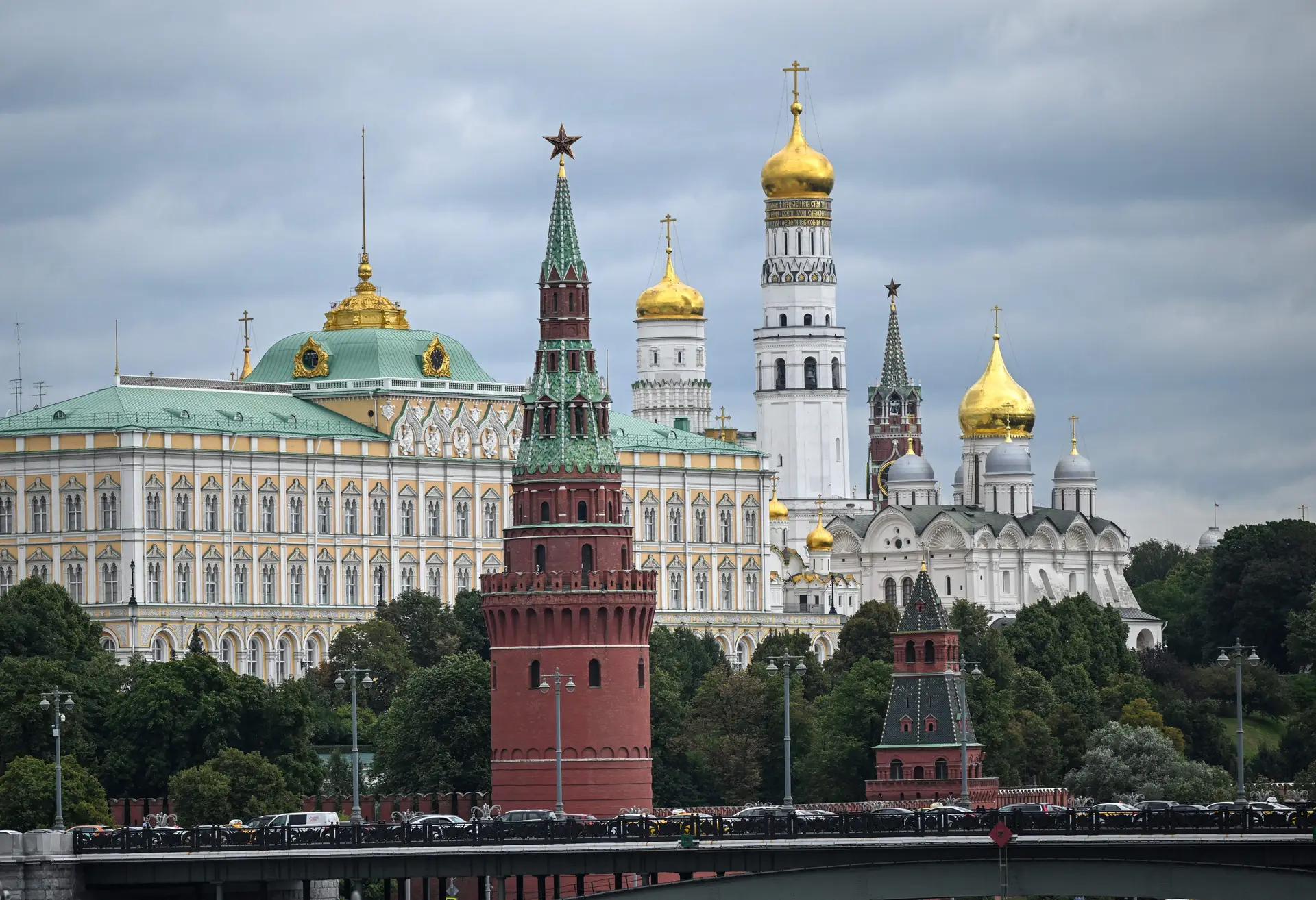 How to go to Russia by yourself and Top 13 Destinations Best Things to Do (info)