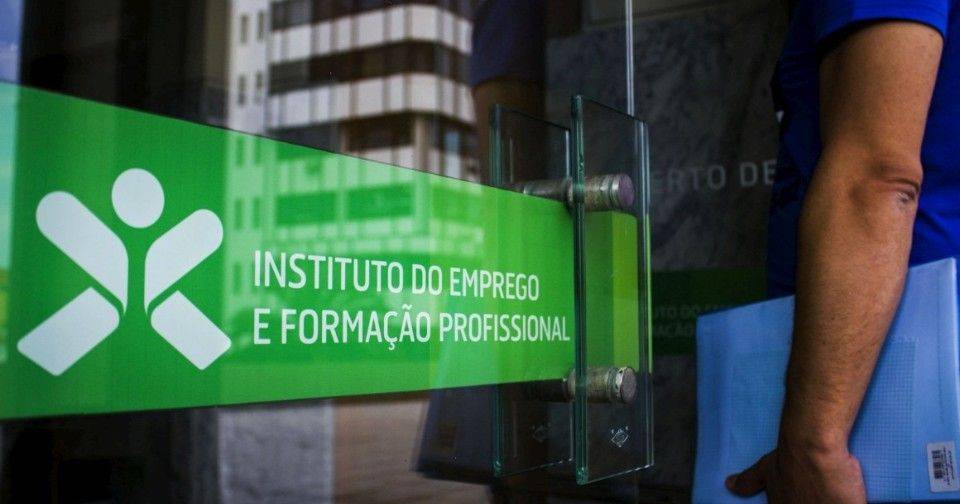 Número de desempregados nos centros de emprego sobe em janeiro