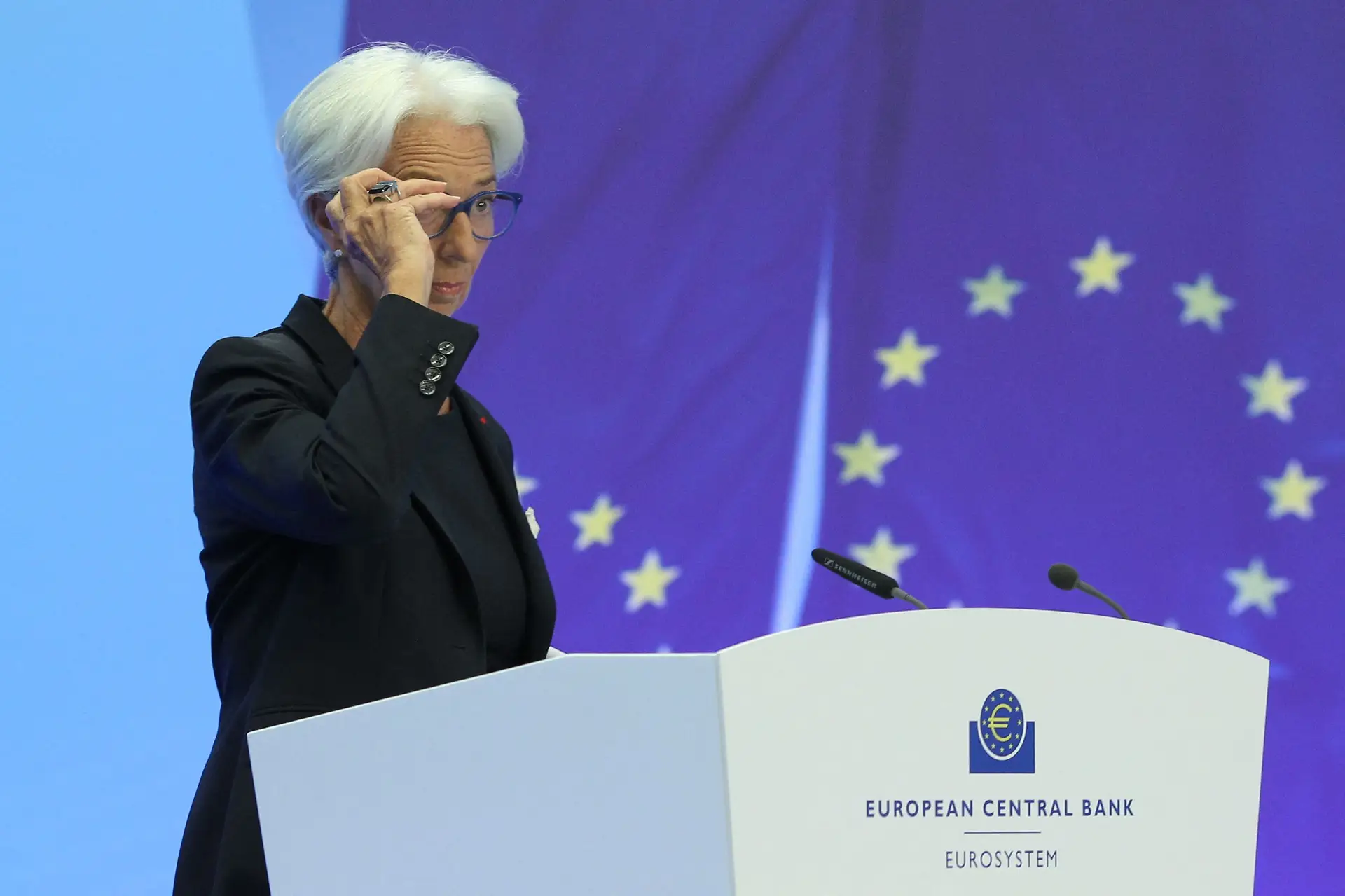 Presidente do Banco Central Europeu, Christine Lagarde, durante uma conferência de imprensa em Frankfurt.