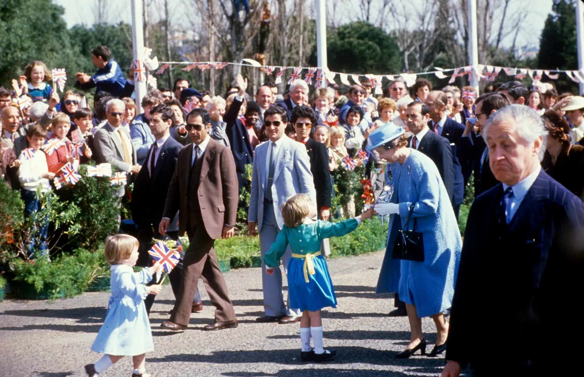 Rainha Isabel II durante uma visita de Estado a Portugal, em março de 1985.
