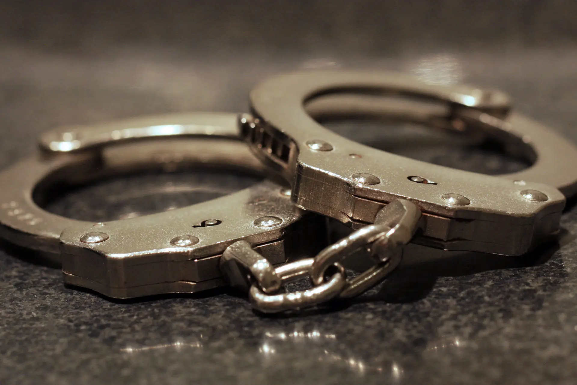 Tiroteio no Almada Fórum: homem foi detido por suspeita de tentativa de dois homicídios