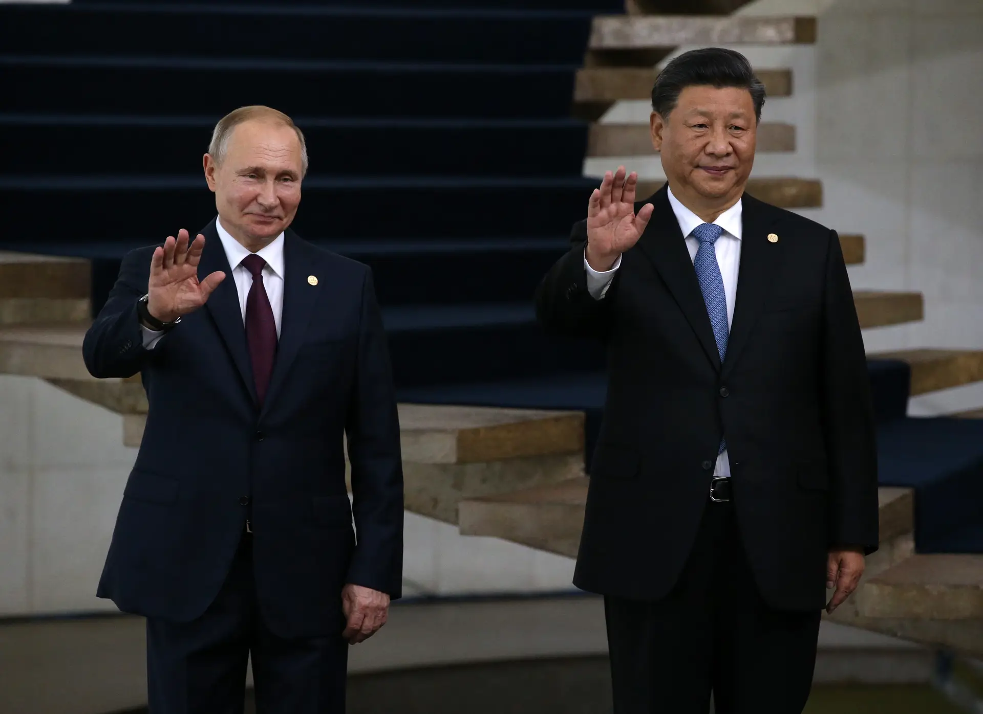 Líderes da Índia, Rússia e China em cimeira regional presencial no Uzebequistão