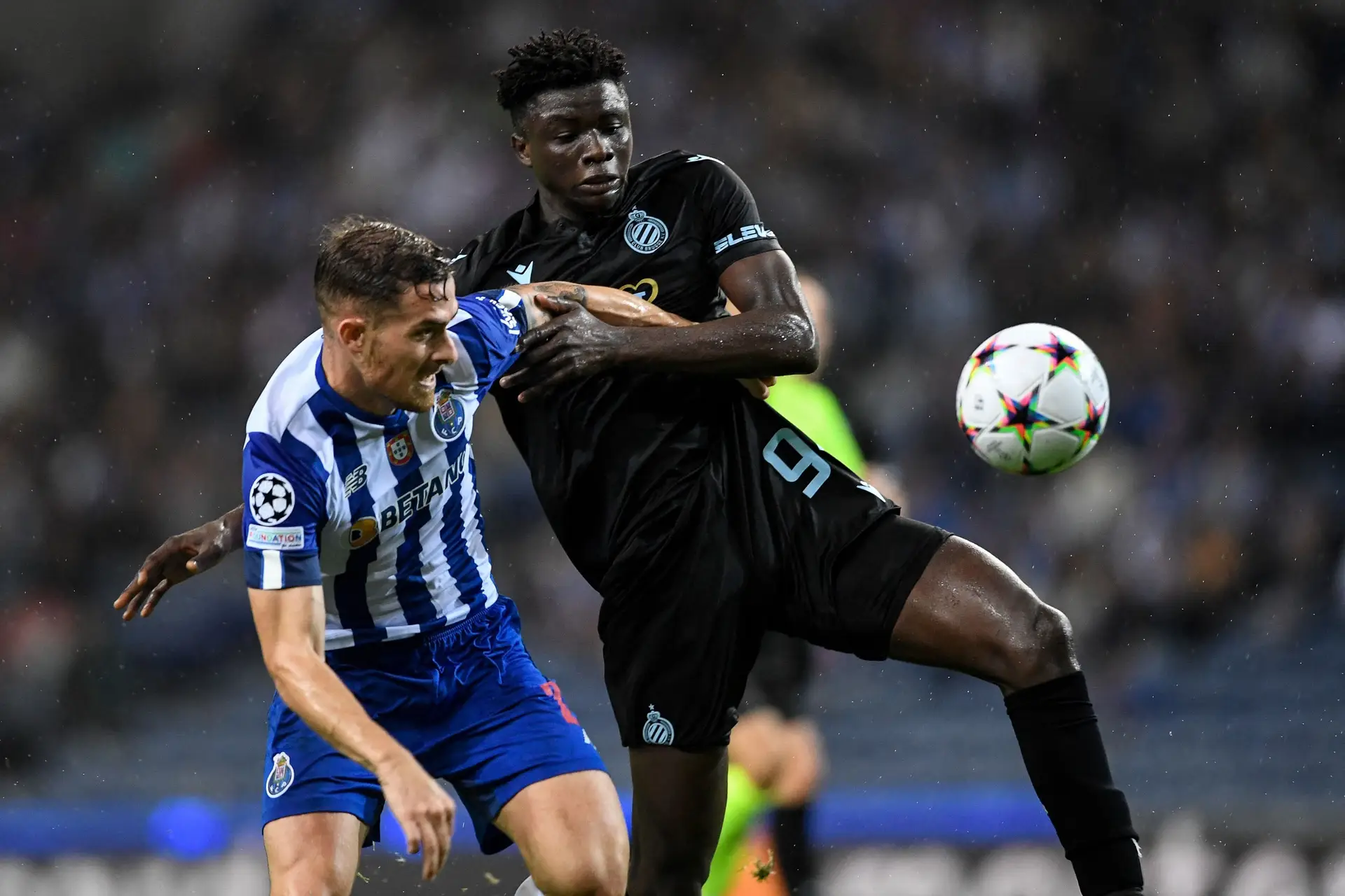 Porto 🆚 Club Brugge, Dragões levam Sowah do campeão belga 🥶