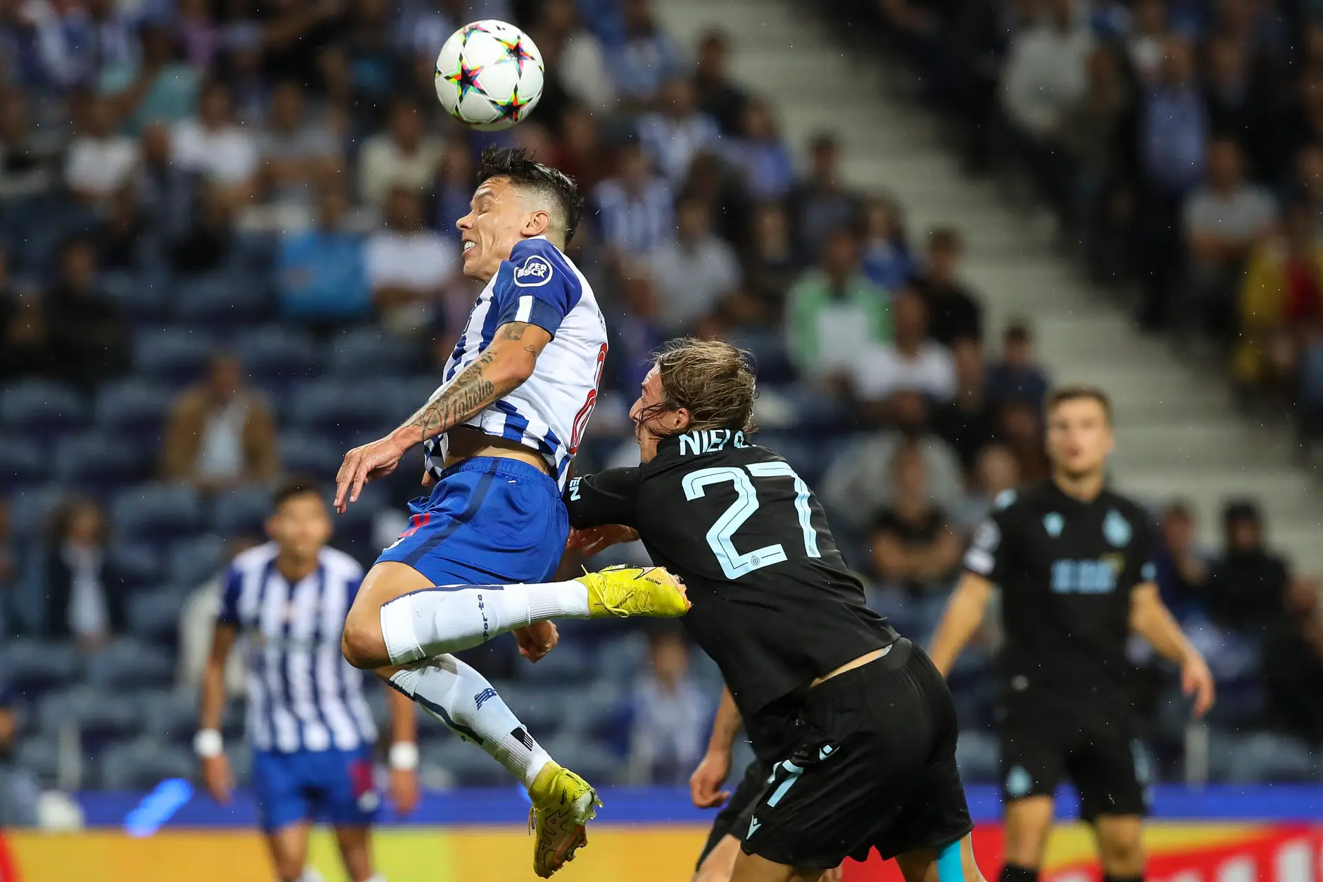 Porto 🆚 Club Brugge, Dragões levam Sowah do campeão belga 🥶