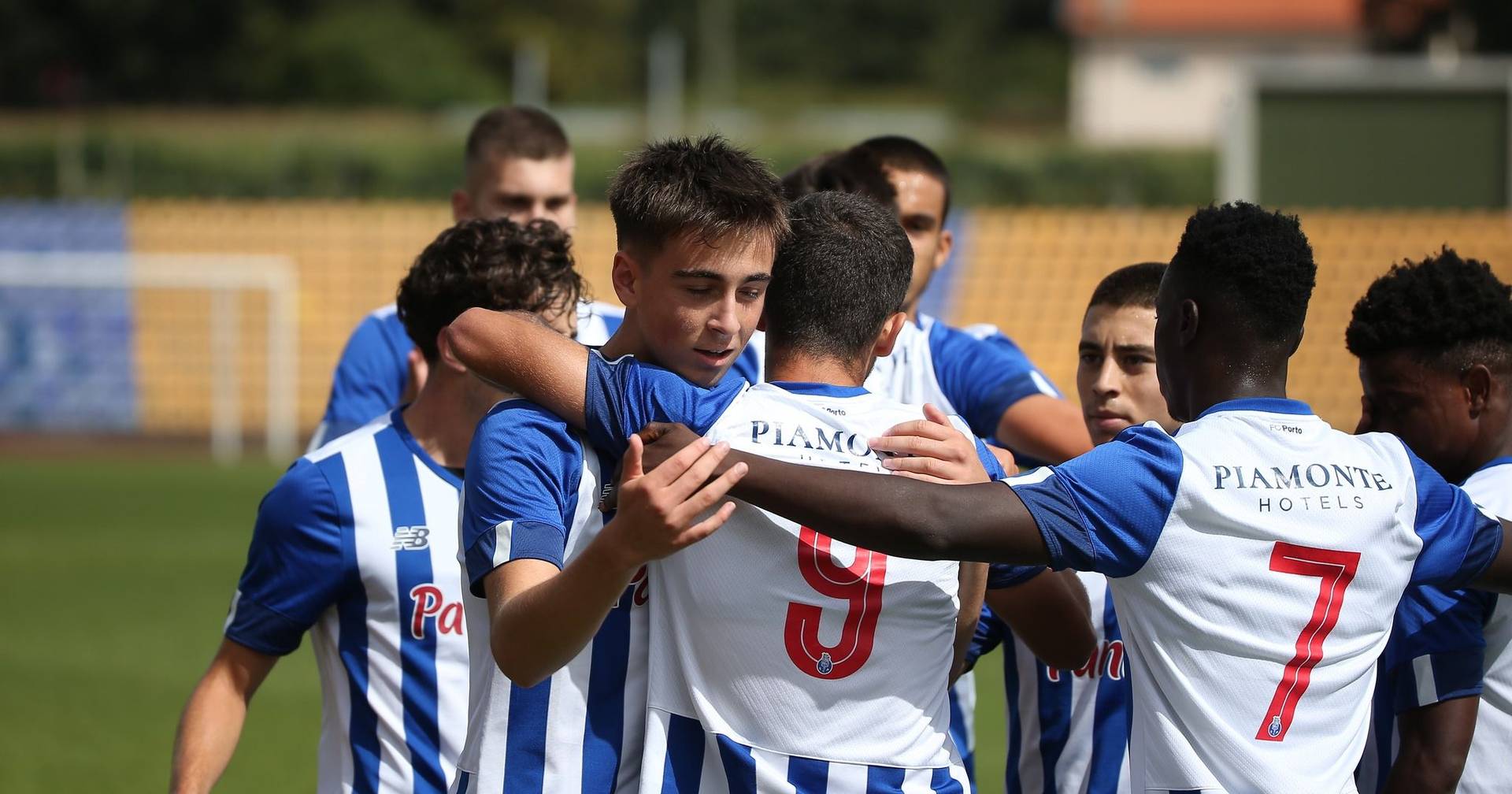 YOUTH LEAGUE AO VIVO: siga o Club Brugge-FC Porto e o Tottenham