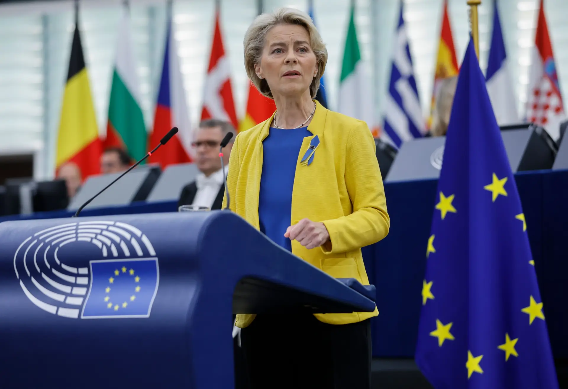 Von der Leyen anuncia investimento de 3 mil M€ para criação "de novo banco europeu de hidrogénio"